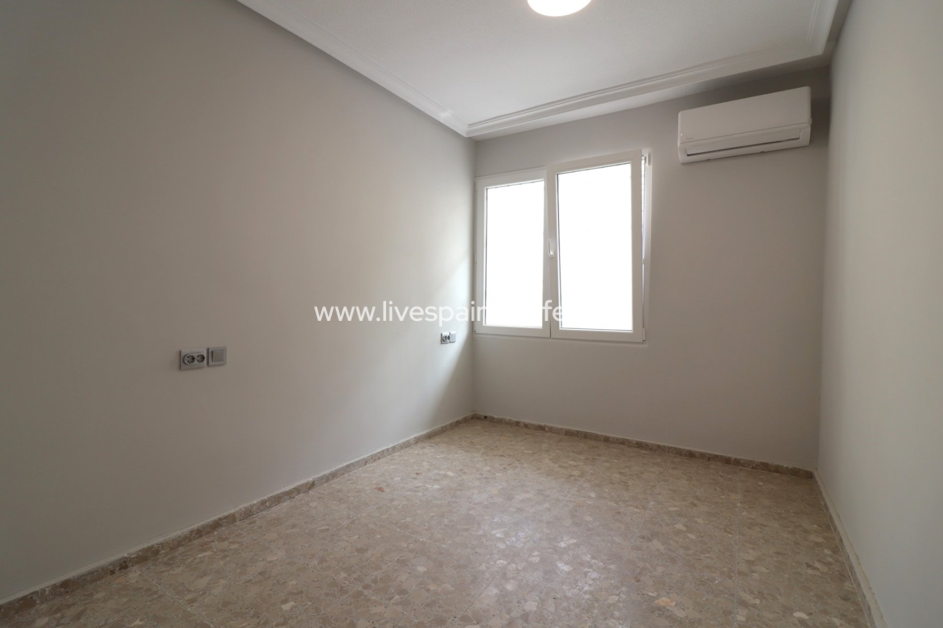 Resale - Apartments -
Torrevieja - Torre La Mata