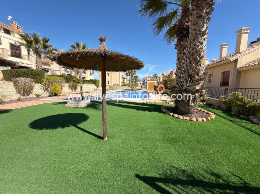 Resale - Bungalow -
Algorfa - La Finca Golf