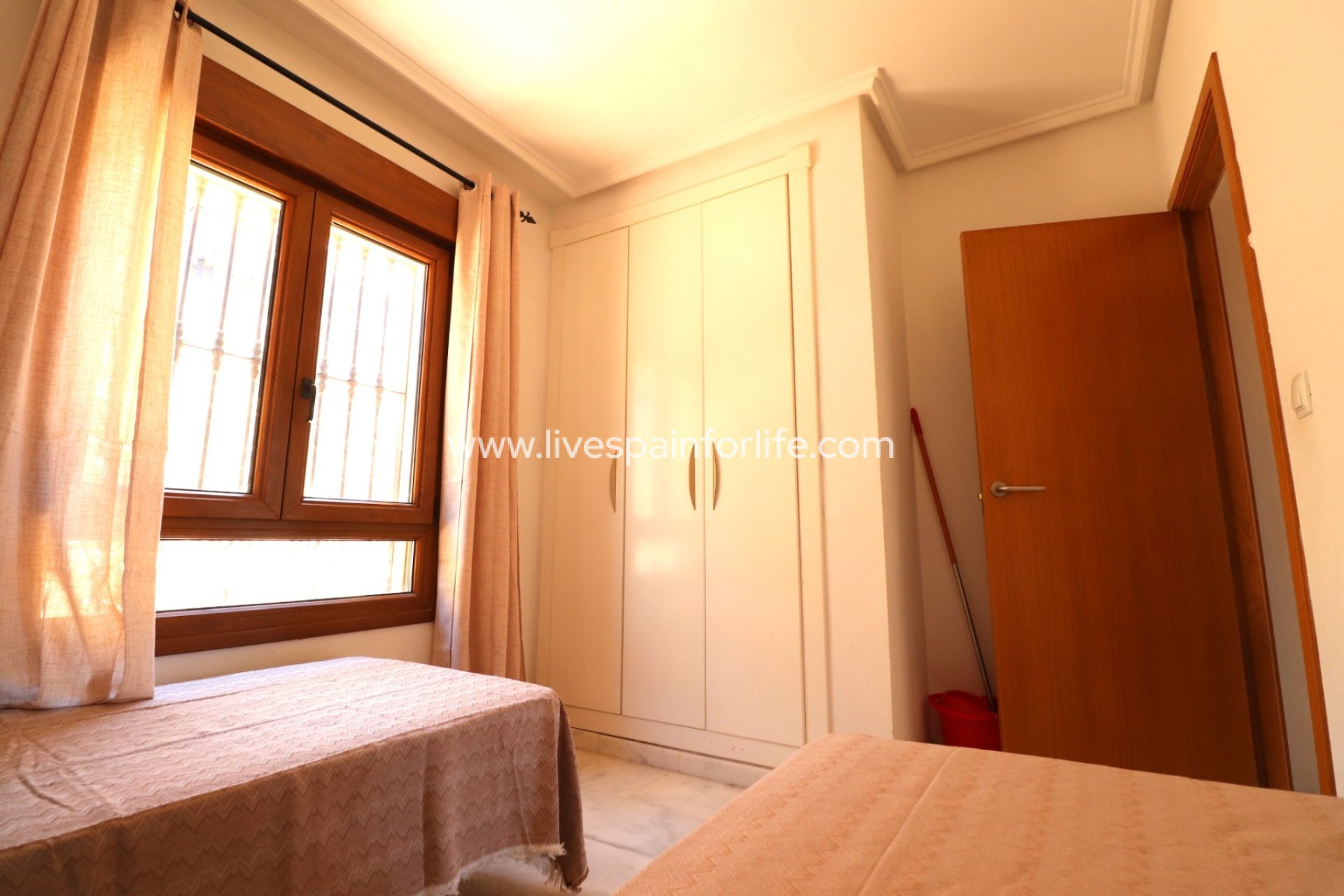 Resale - Bungalow -
Algorfa - La Finca Golf