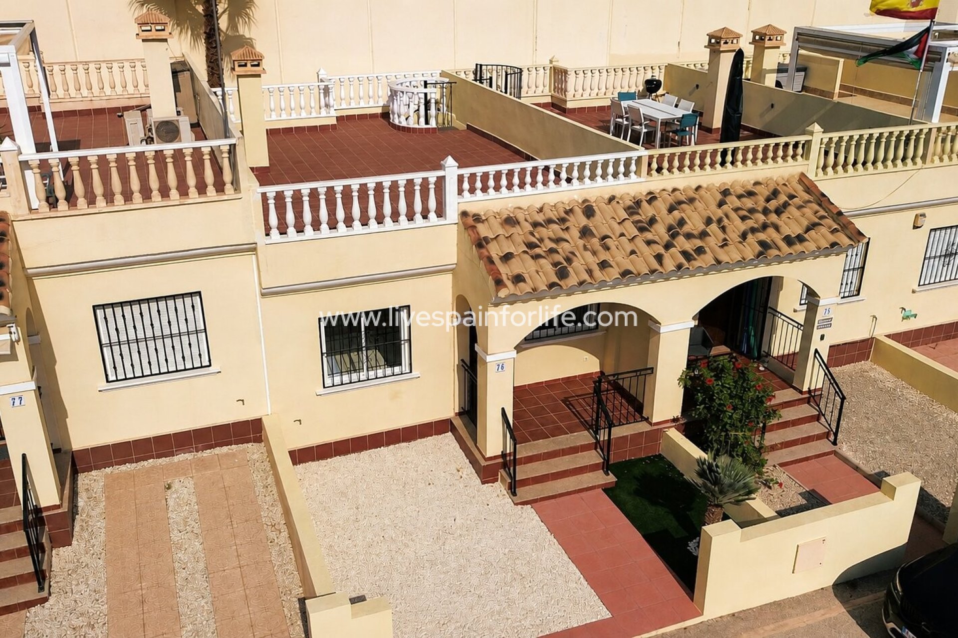 Resale - Bungalow -
Algorfa - Montemar