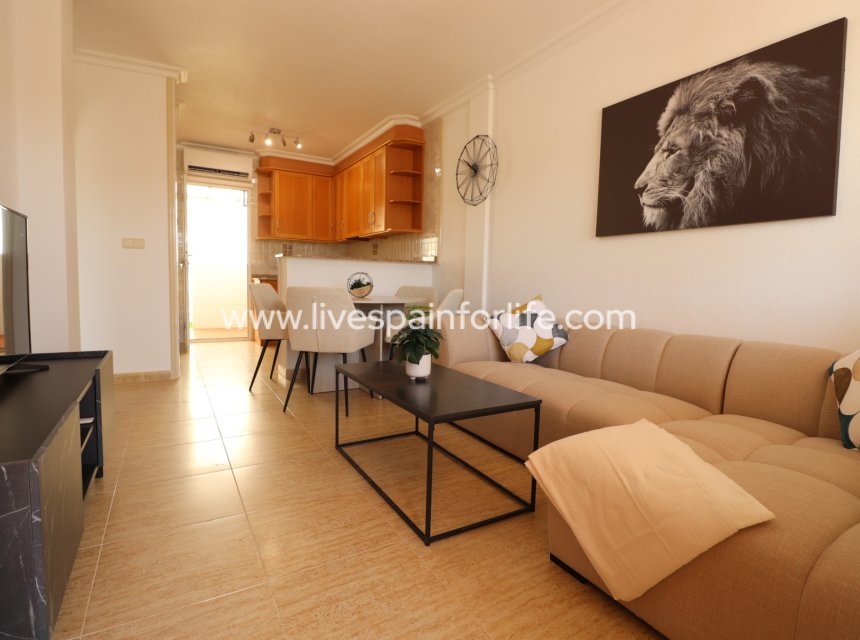 Resale - Bungalow -
Algorfa - Montemar