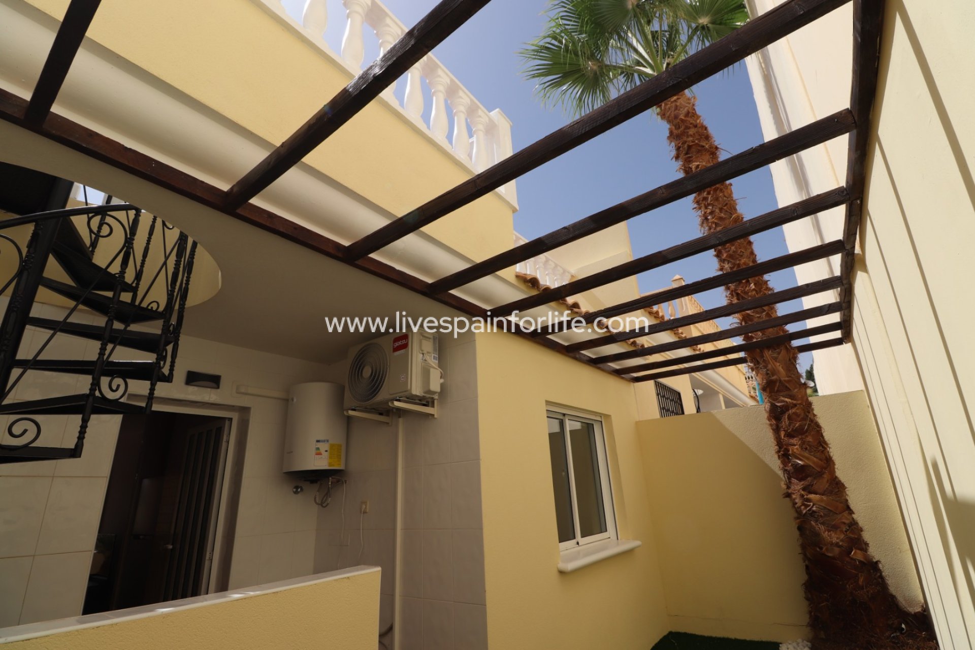 Resale - Bungalow -
Algorfa - Montemar