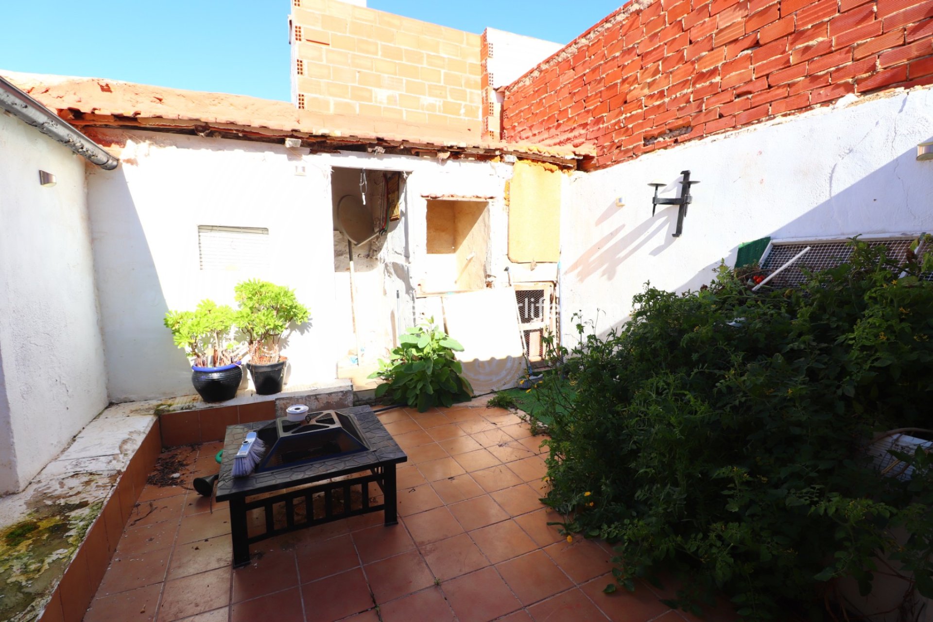 Resale - Bungalow -
Benijofar