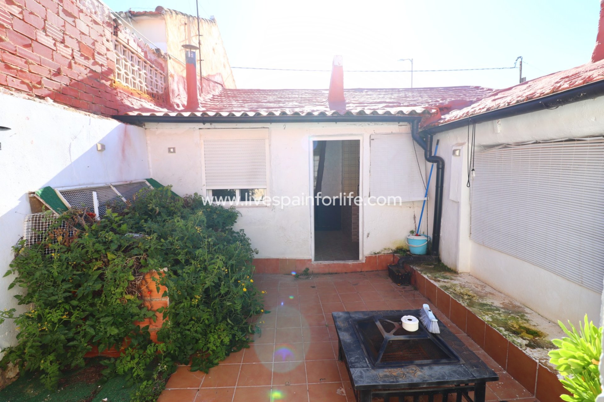 Resale - Bungalow -
Benijofar