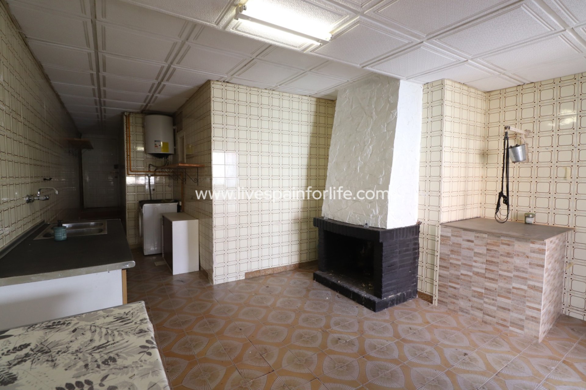 Resale - Bungalow -
Benijofar
