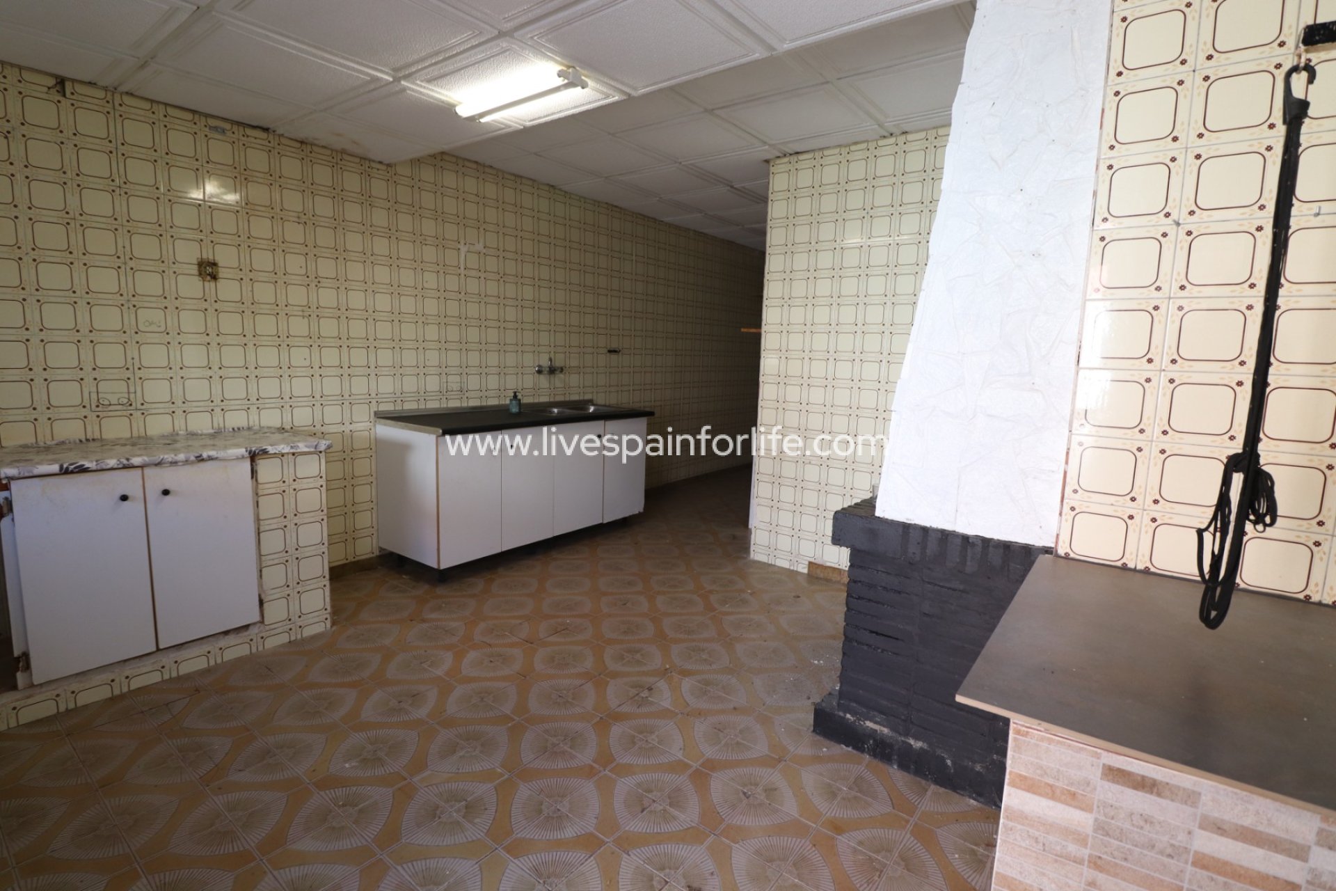 Resale - Bungalow -
Benijofar