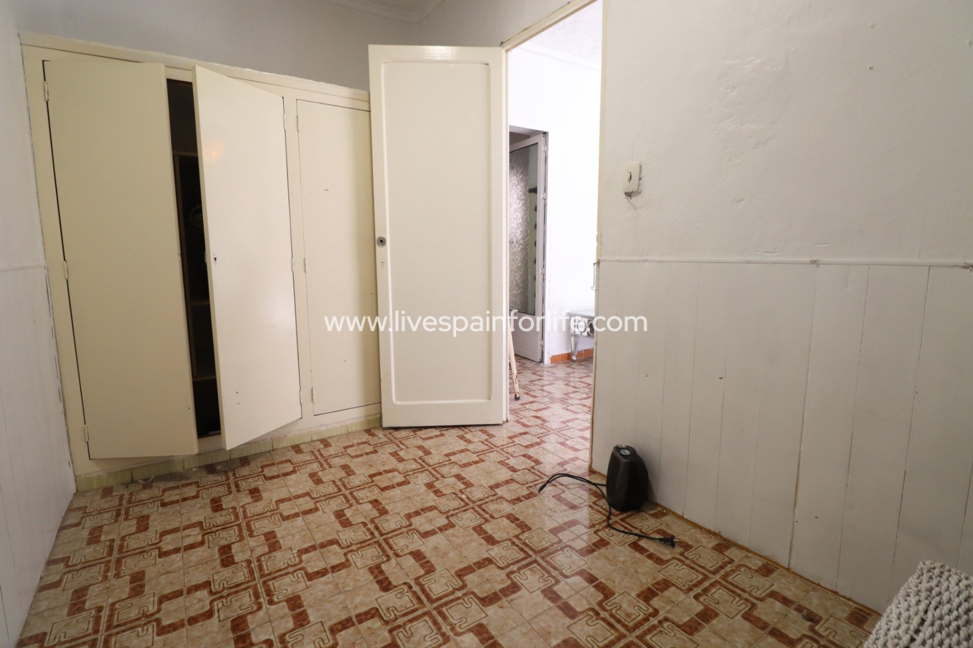 Resale - Bungalow -
Benijofar