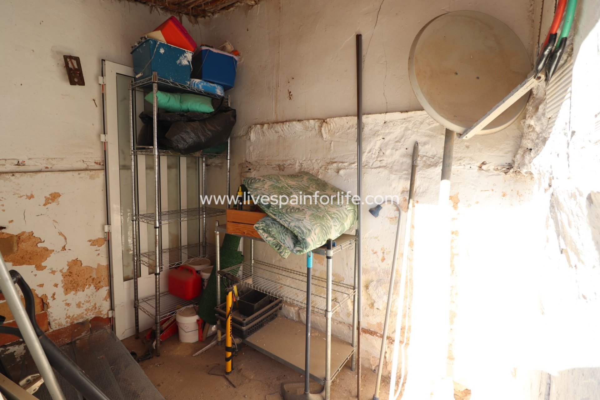 Resale - Bungalow -
Benijofar