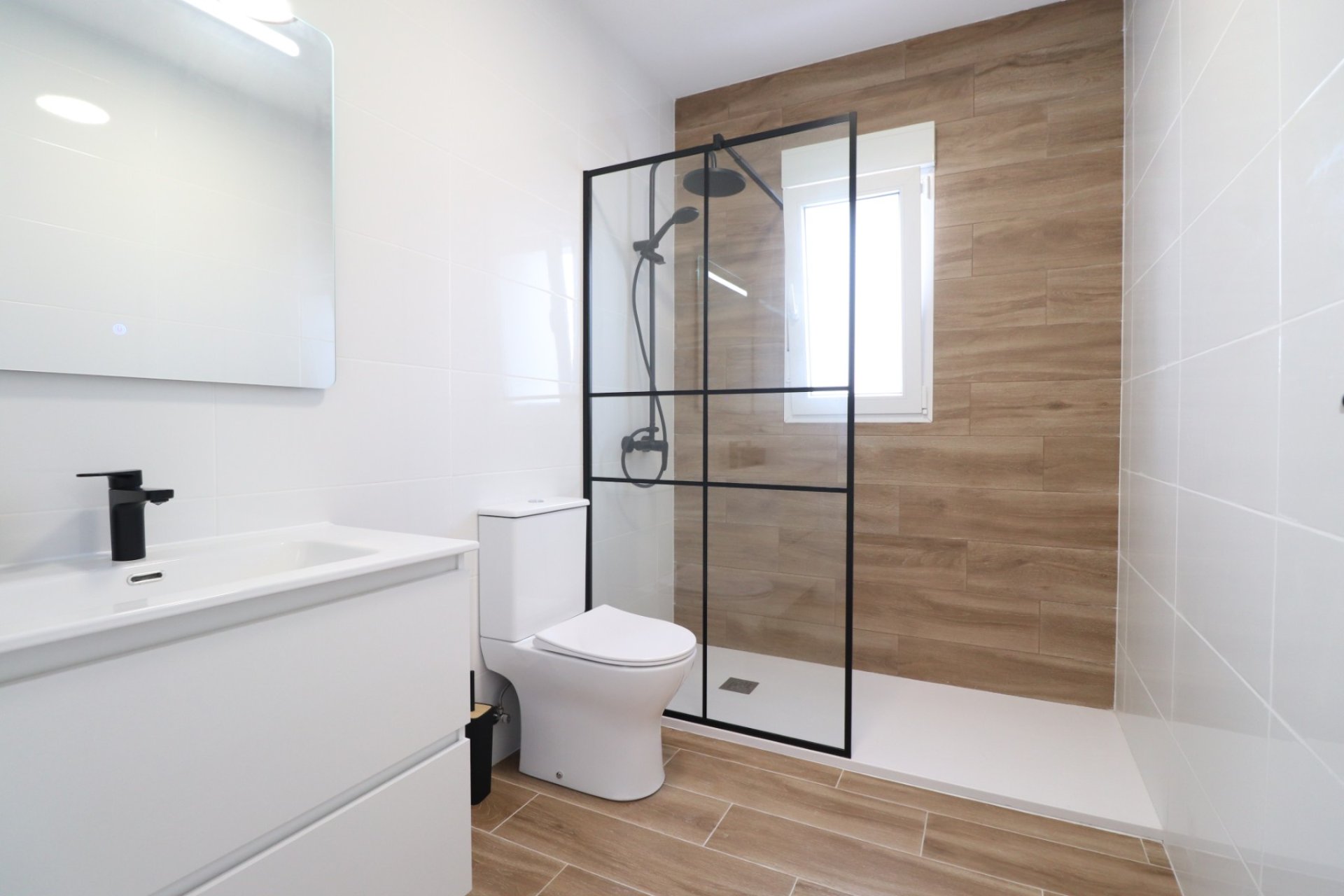 Resale - Bungalow -
Ciudad Quesada - Altos de Quesada