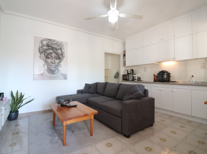 Resale - Bungalow -
Ciudad Quesada - Altos de Quesada