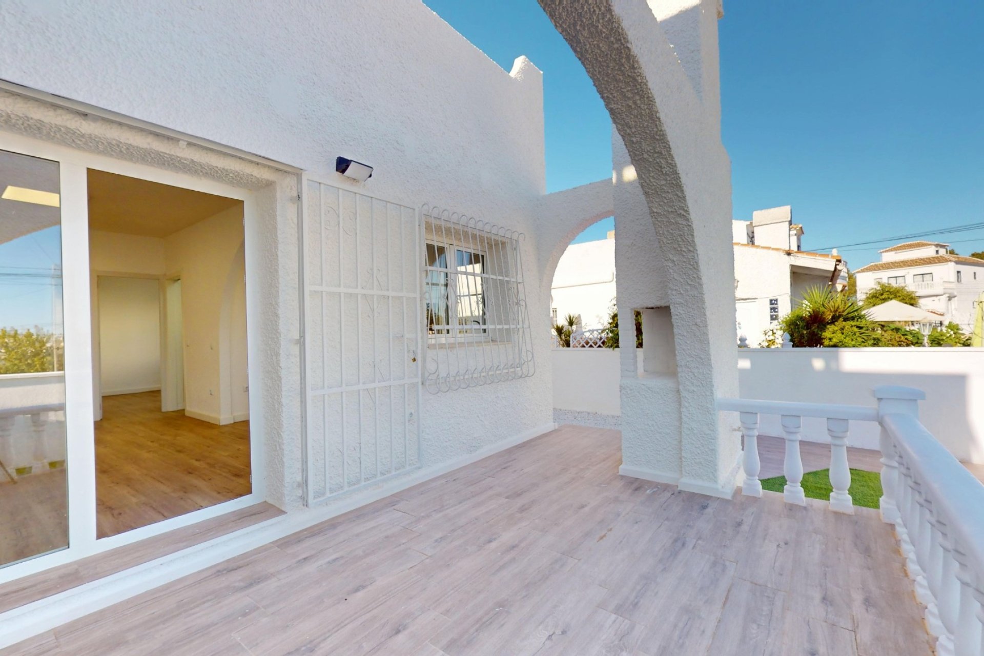 Resale - Bungalow -
Orihuela Costa - Villamartin