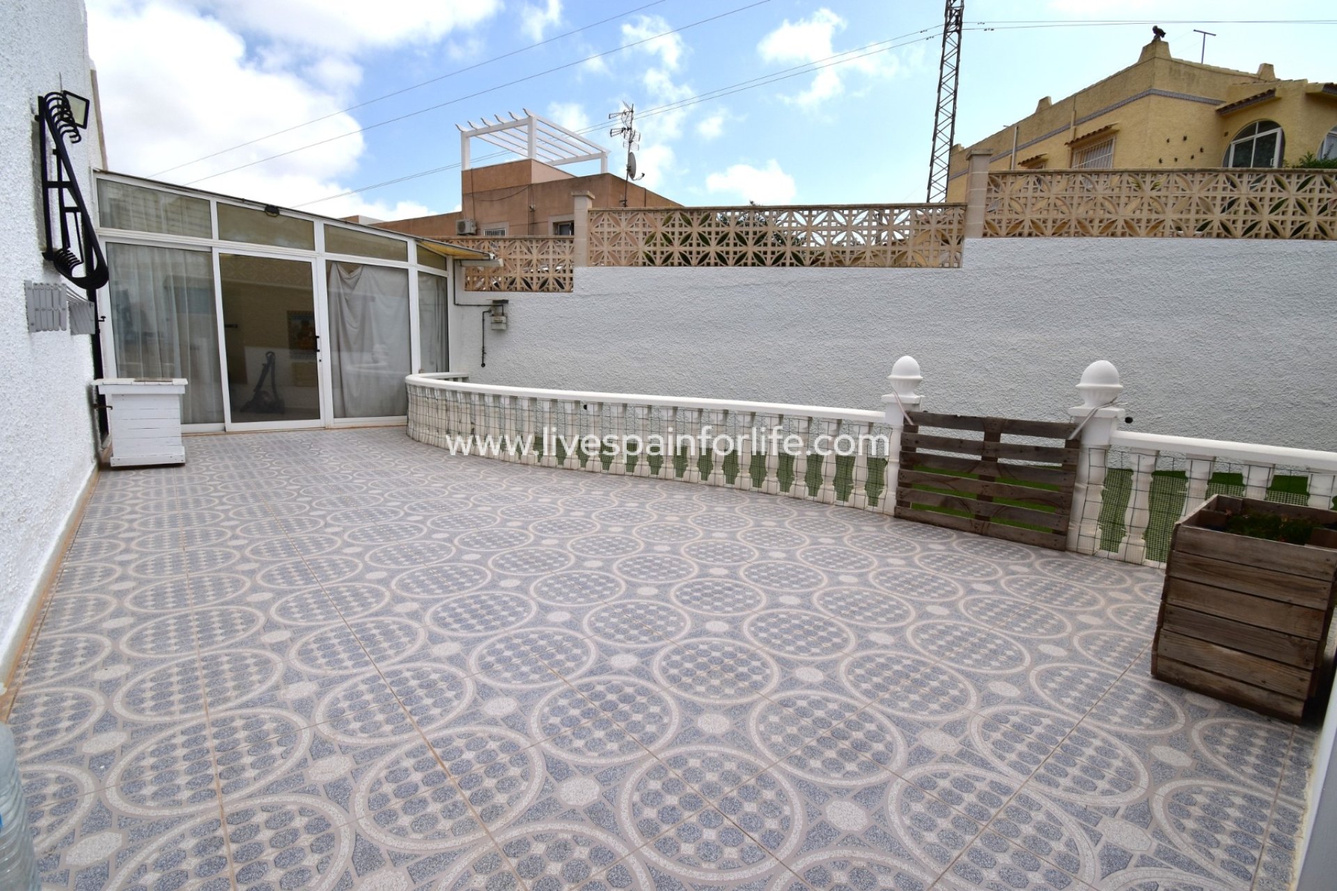 Resale - Bungalow -
Orihuela Costa - Villamartin