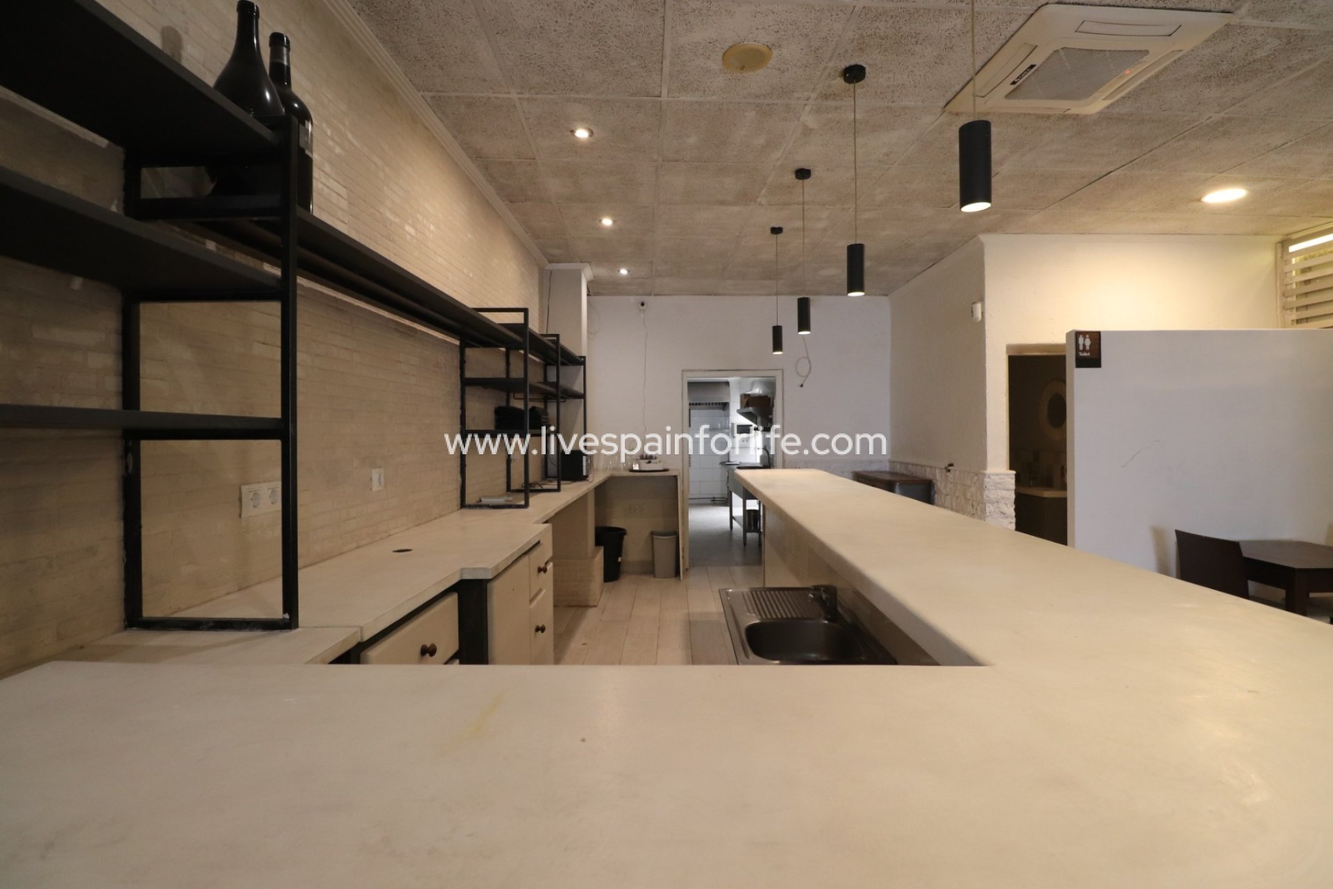 Resale - Commercial -
Benijofar - Benijofar - Village