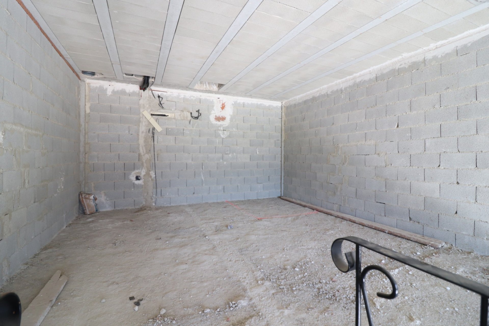 Resale - Commercial -
Benimar - Benimar II