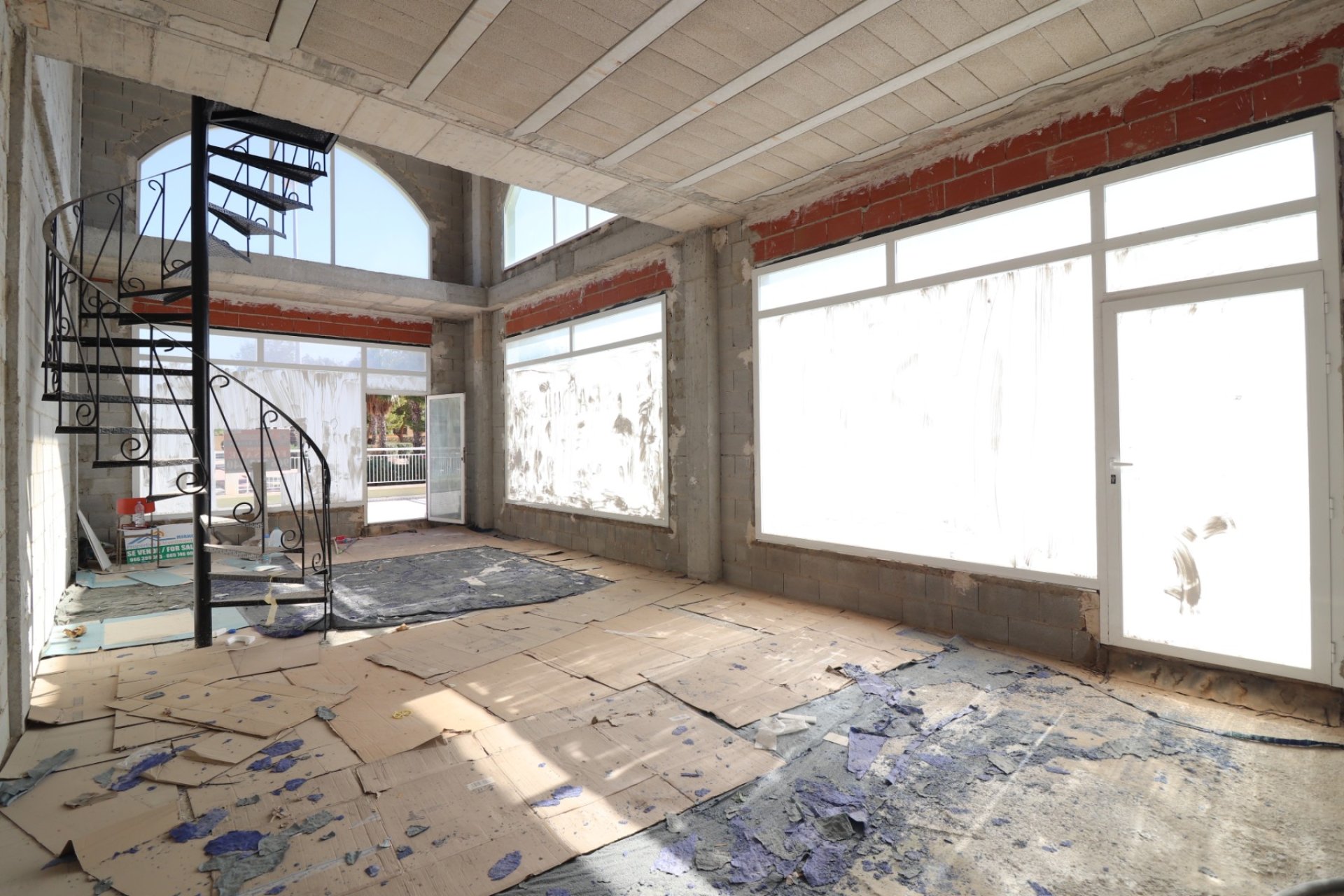 Resale - Commercial -
Benimar - Benimar II