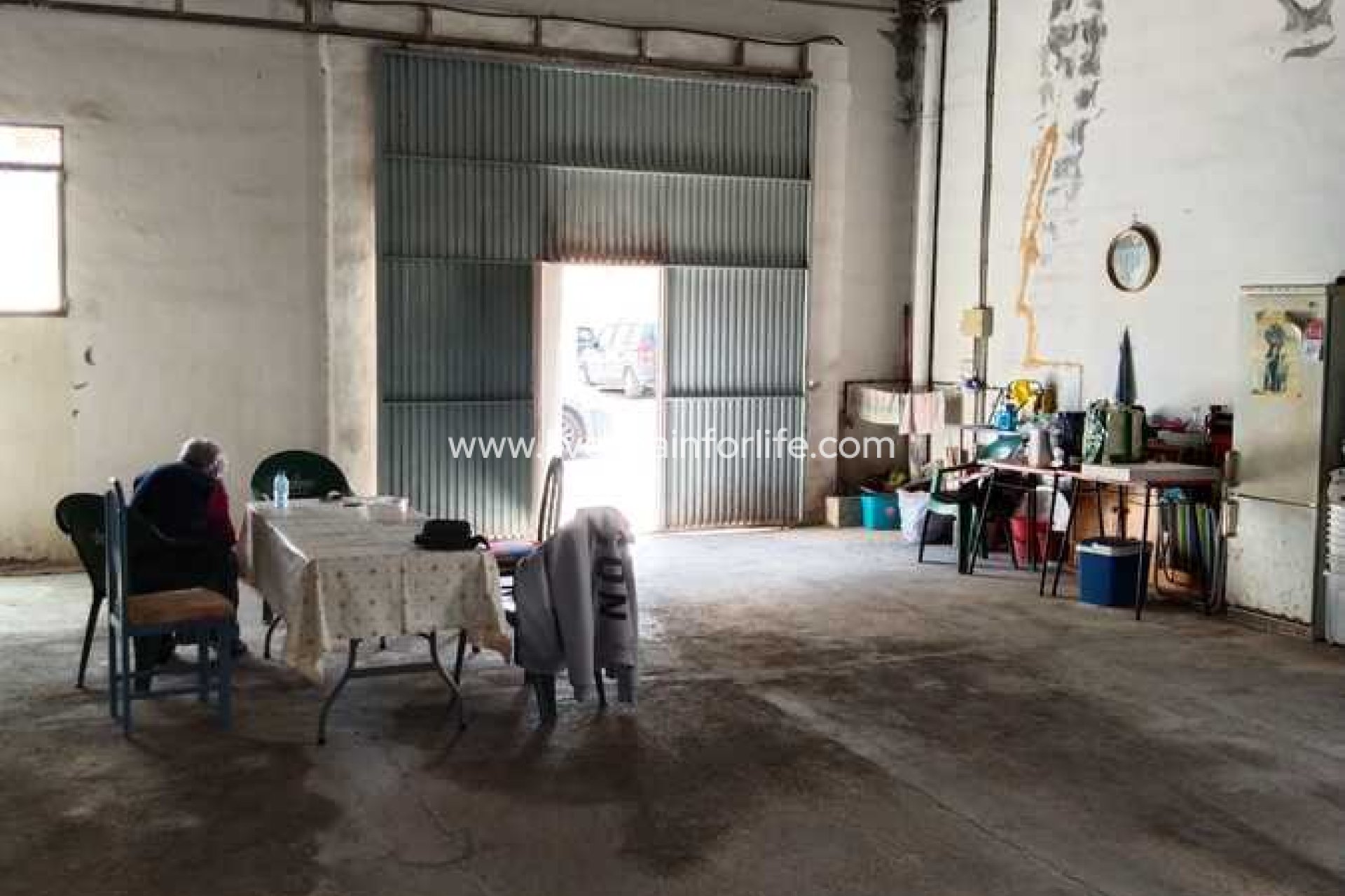 Resale - Commercial -
Daya Vieja