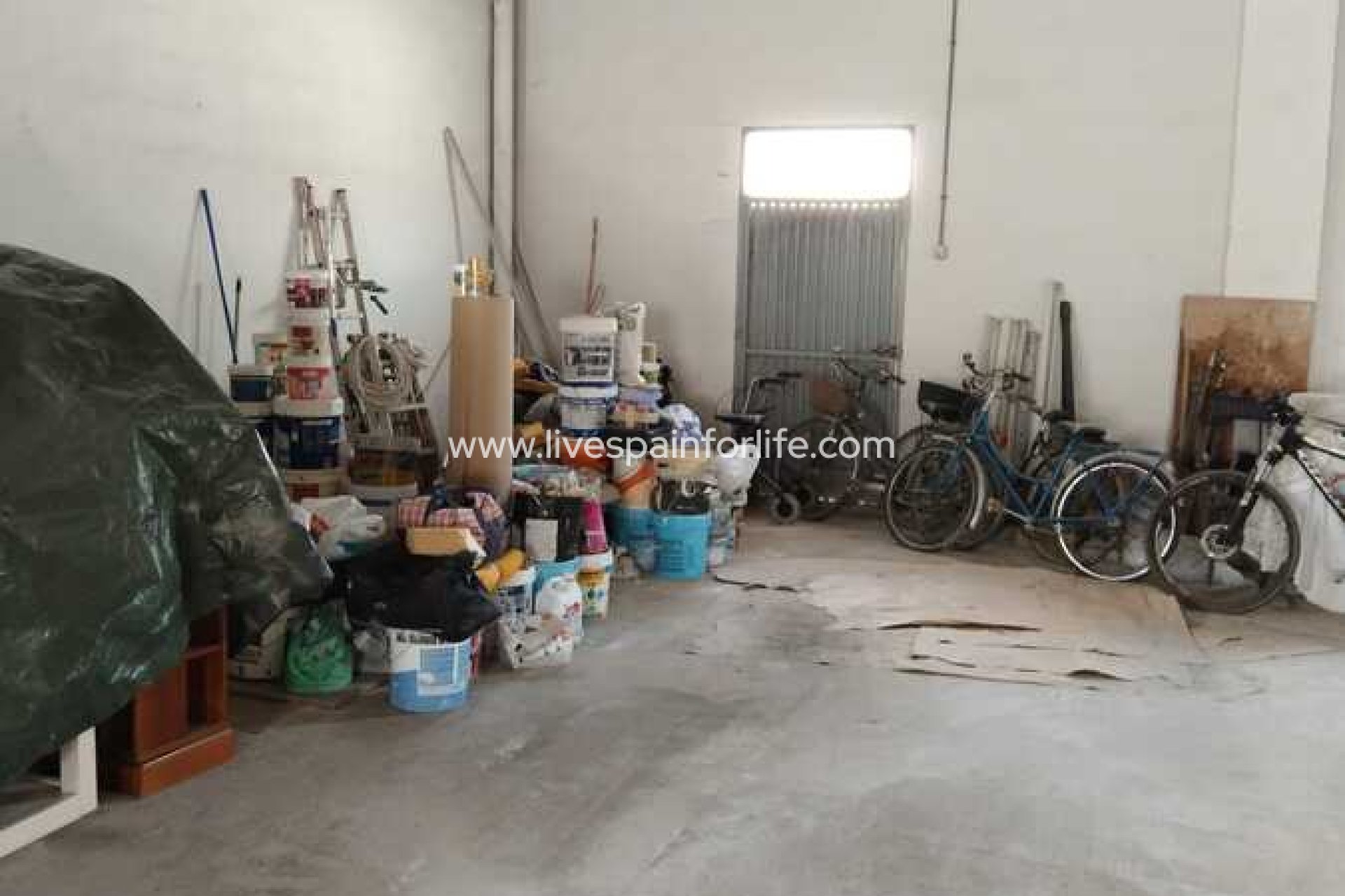 Resale - Commercial -
Daya Vieja