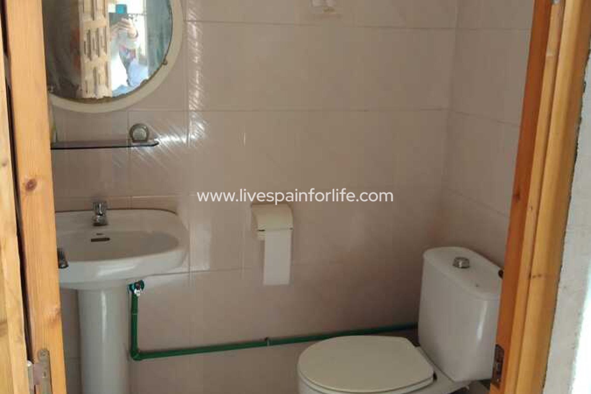 Resale - Commercial -
Daya Vieja