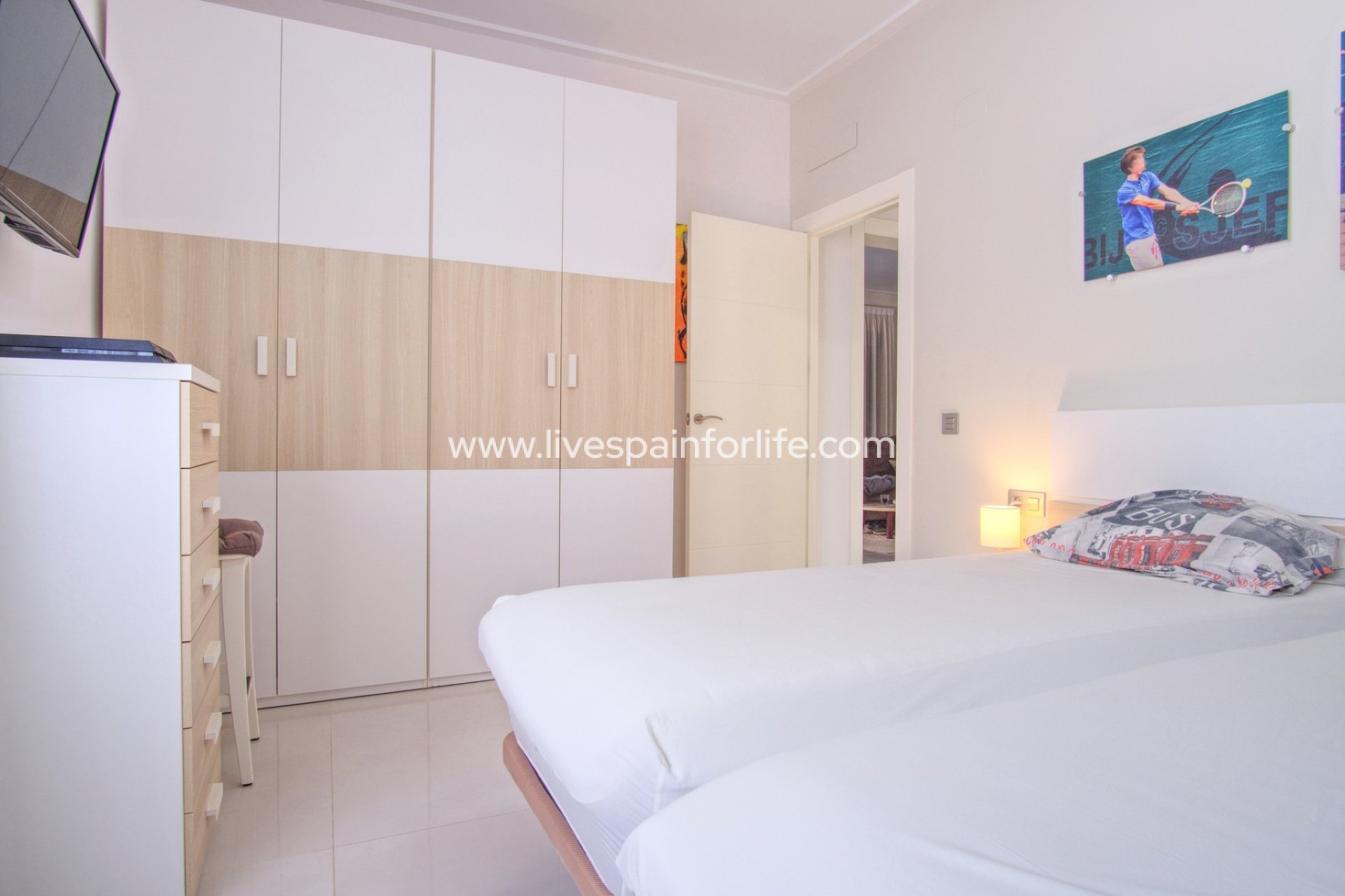 Resale - Commercial -
Dolores - Dolores - Country