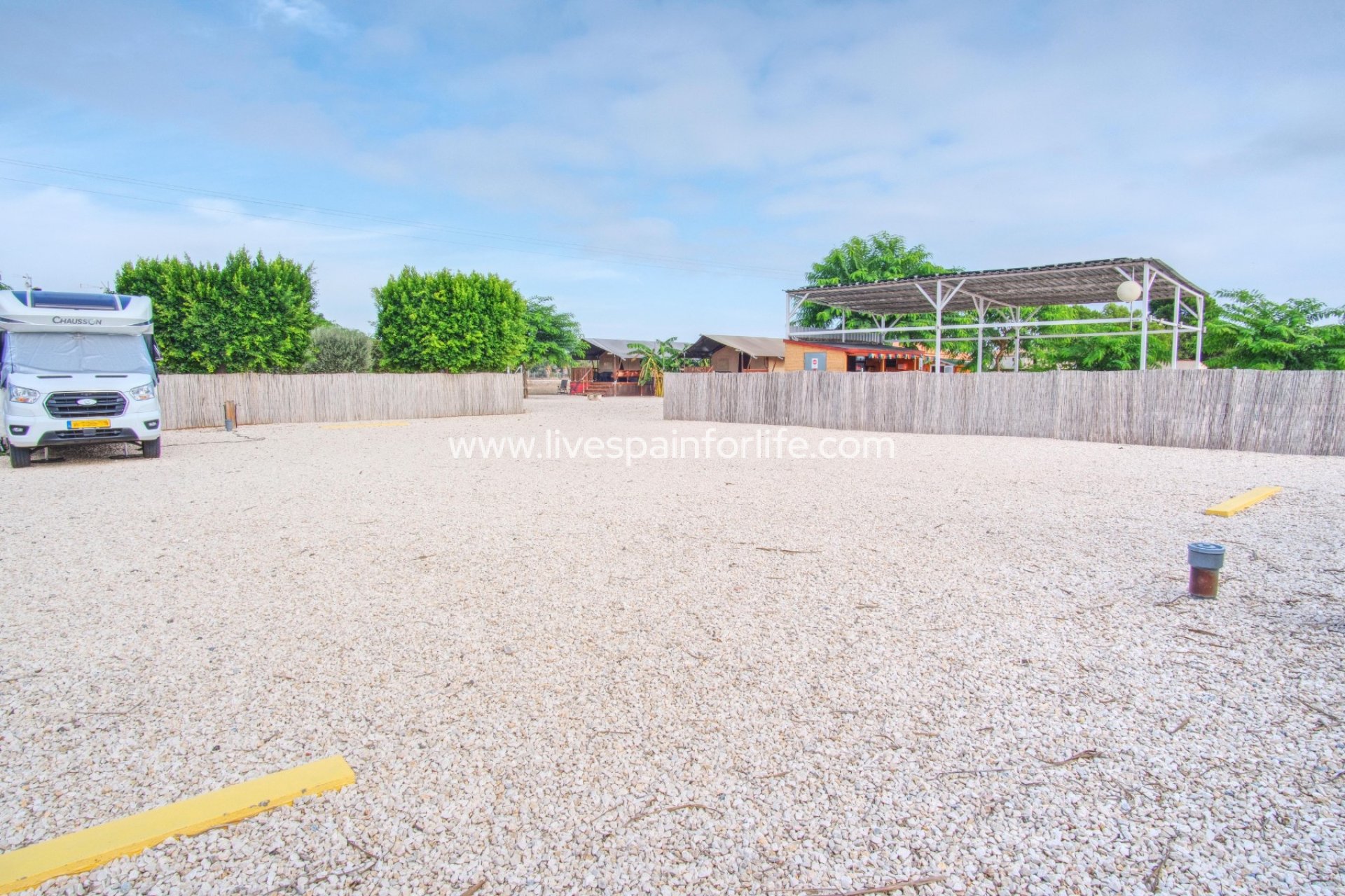 Resale - Commercial -
Dolores - Dolores - Country