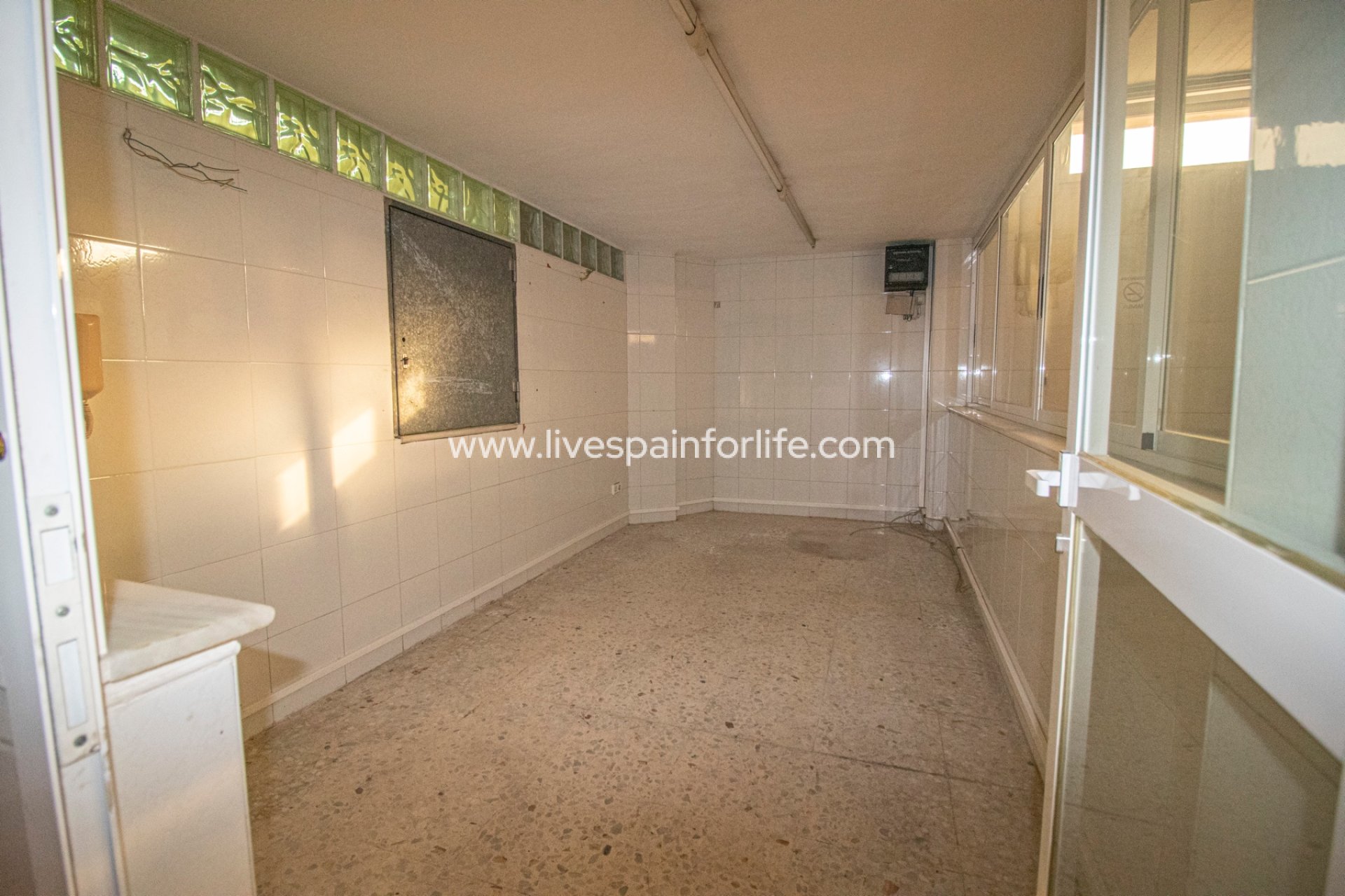 Resale - Commercial -
Elche