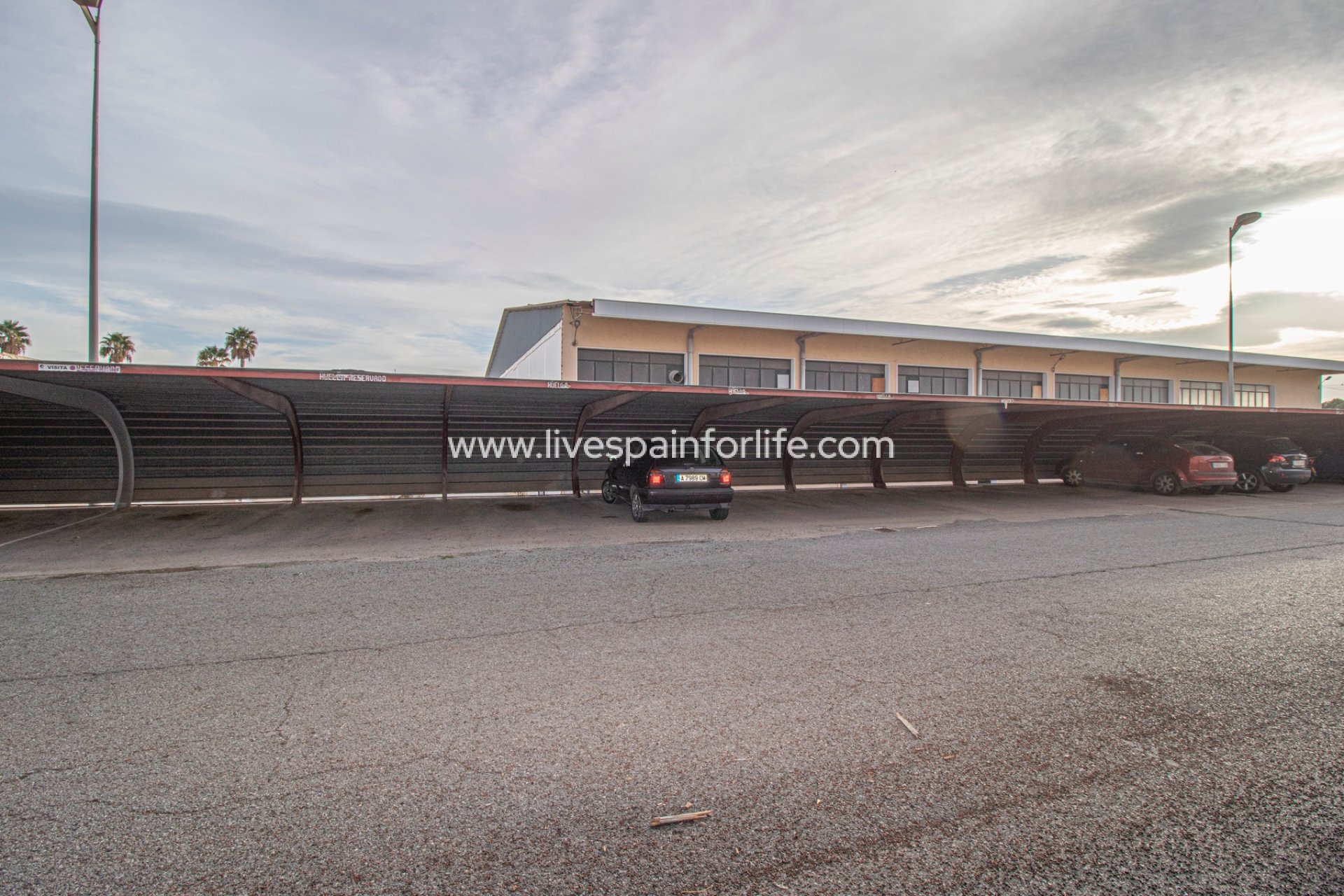 Resale - Commercial -
Elche