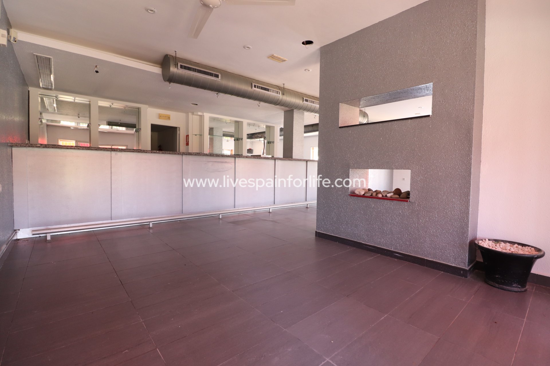 Resale - Commercial (Freehold) -
Ciudad Quesada - La Marquesa