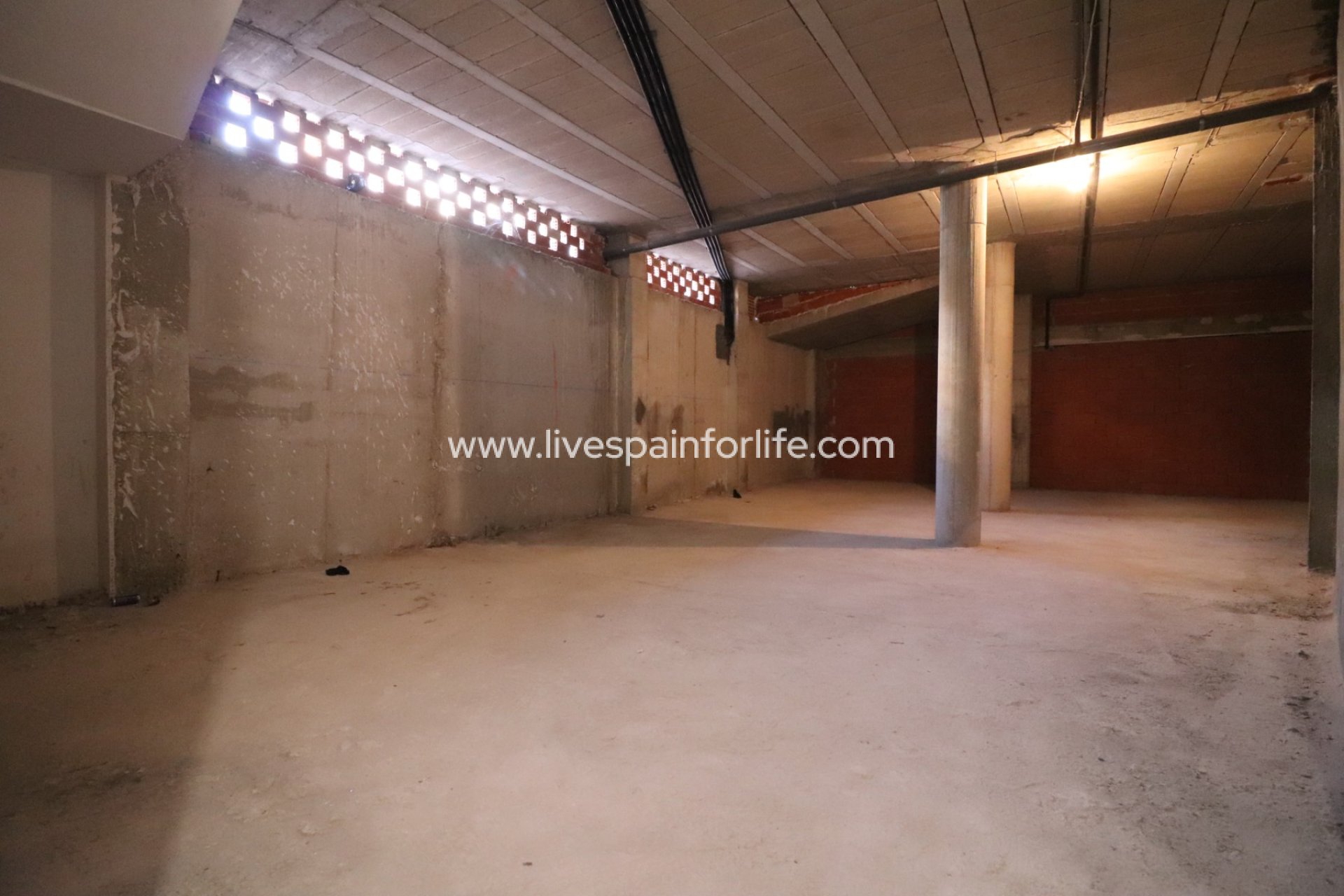 Resale - Commercial (Freehold) -
Rojales - Rojales - Village