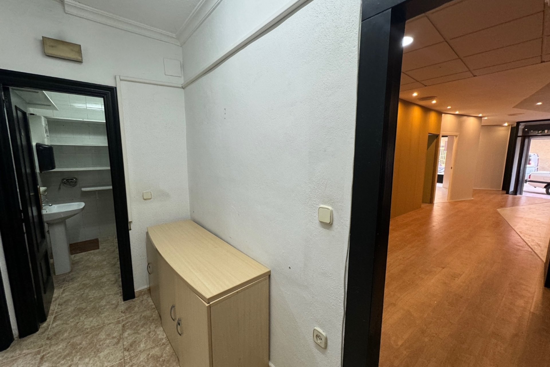 Resale - Commercial -
Guardamar del Segura - Guardamar