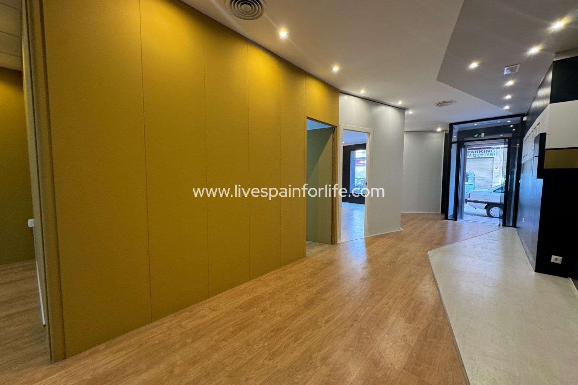Resale - Commercial -
Guardamar del Segura - Guardamar