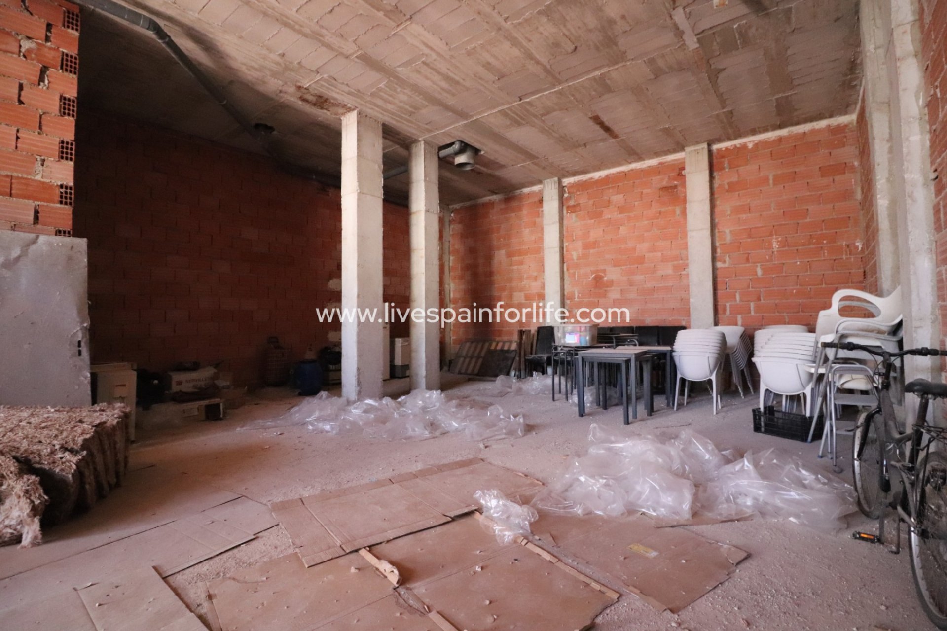 Resale - Commercial -
Los Montesinos - Entre Naranjos / Vistabella Golf