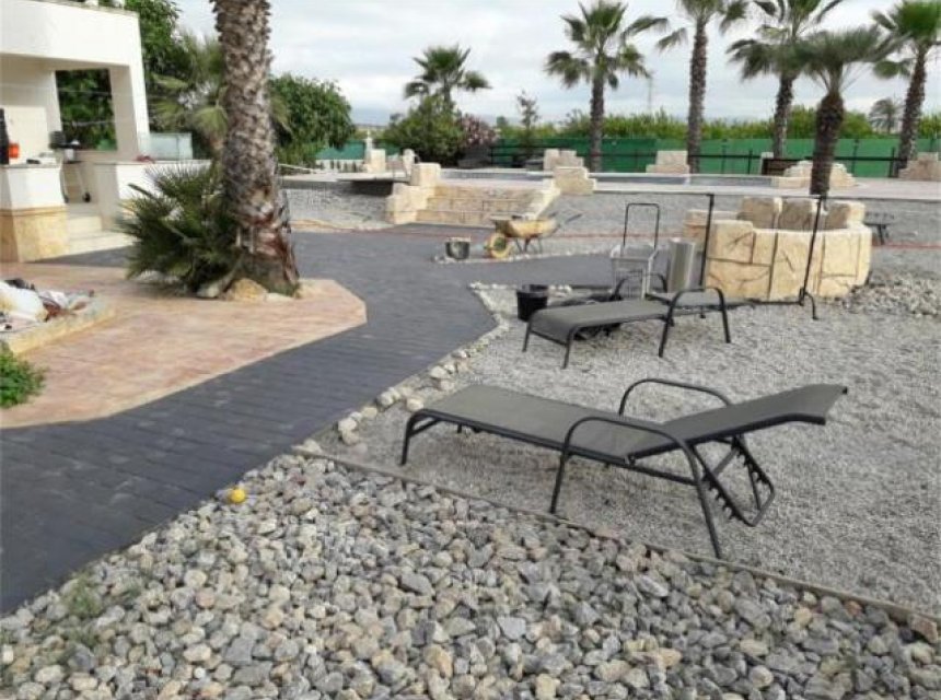 Resale - Country Property -
Abanilla