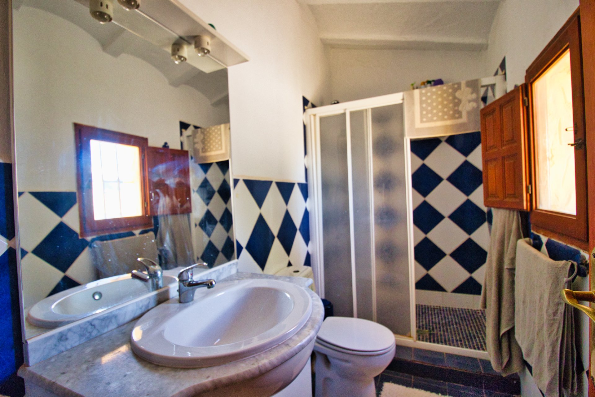 Resale - Country Property -
Abanilla