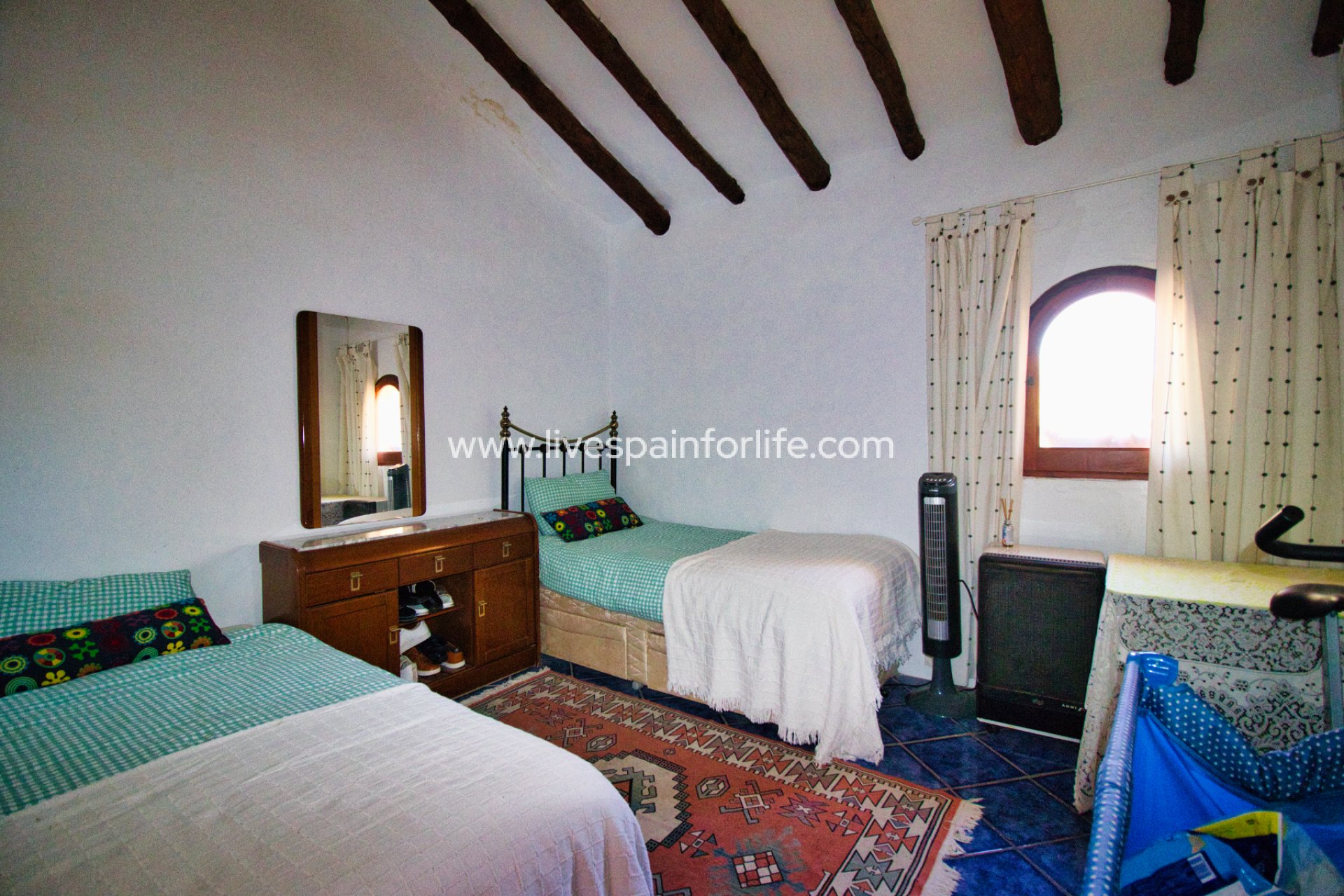 Resale - Country Property -
Abanilla