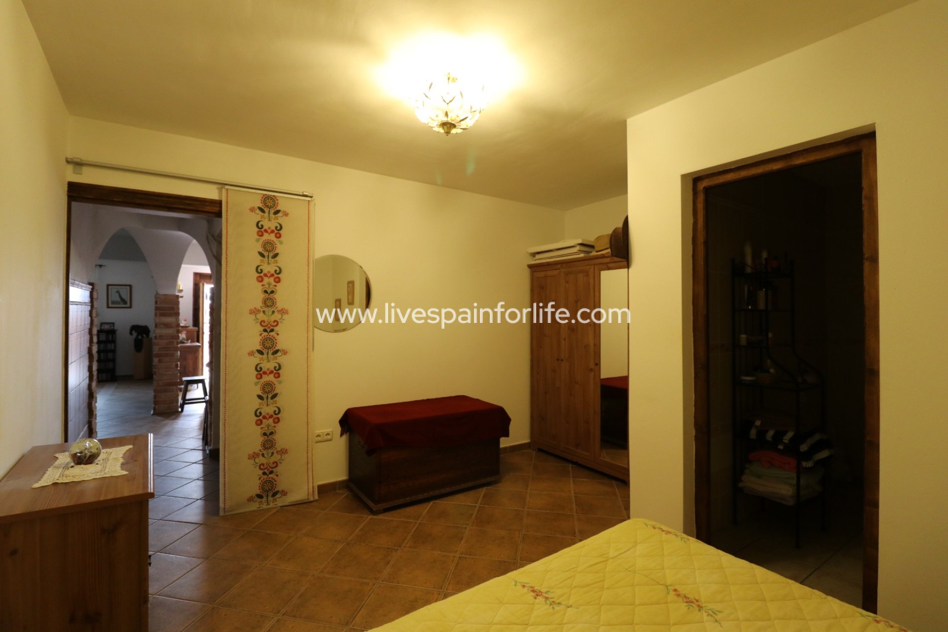 Resale - Country Property -
Abanilla