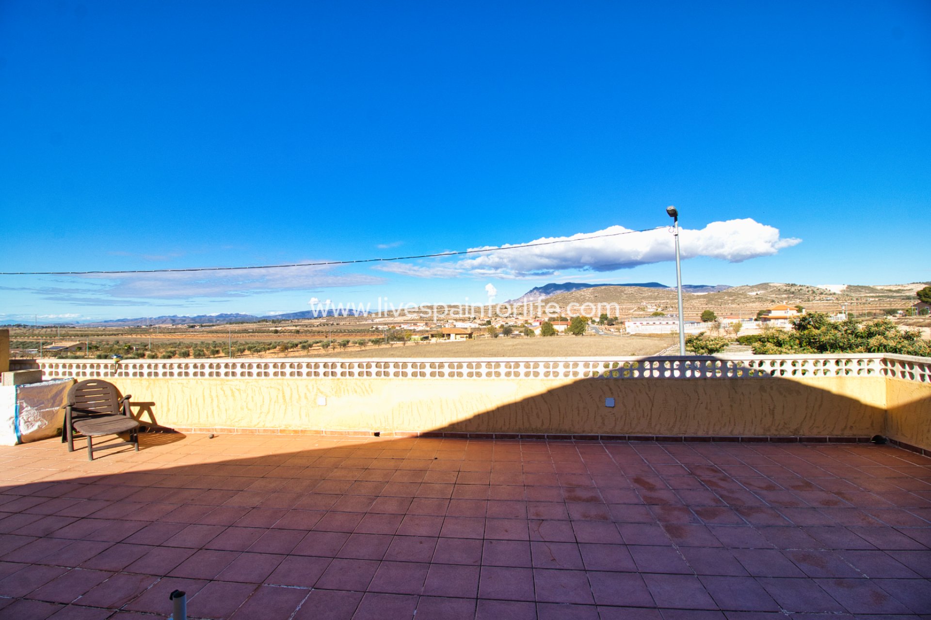 Resale - Country Property -
Abanilla