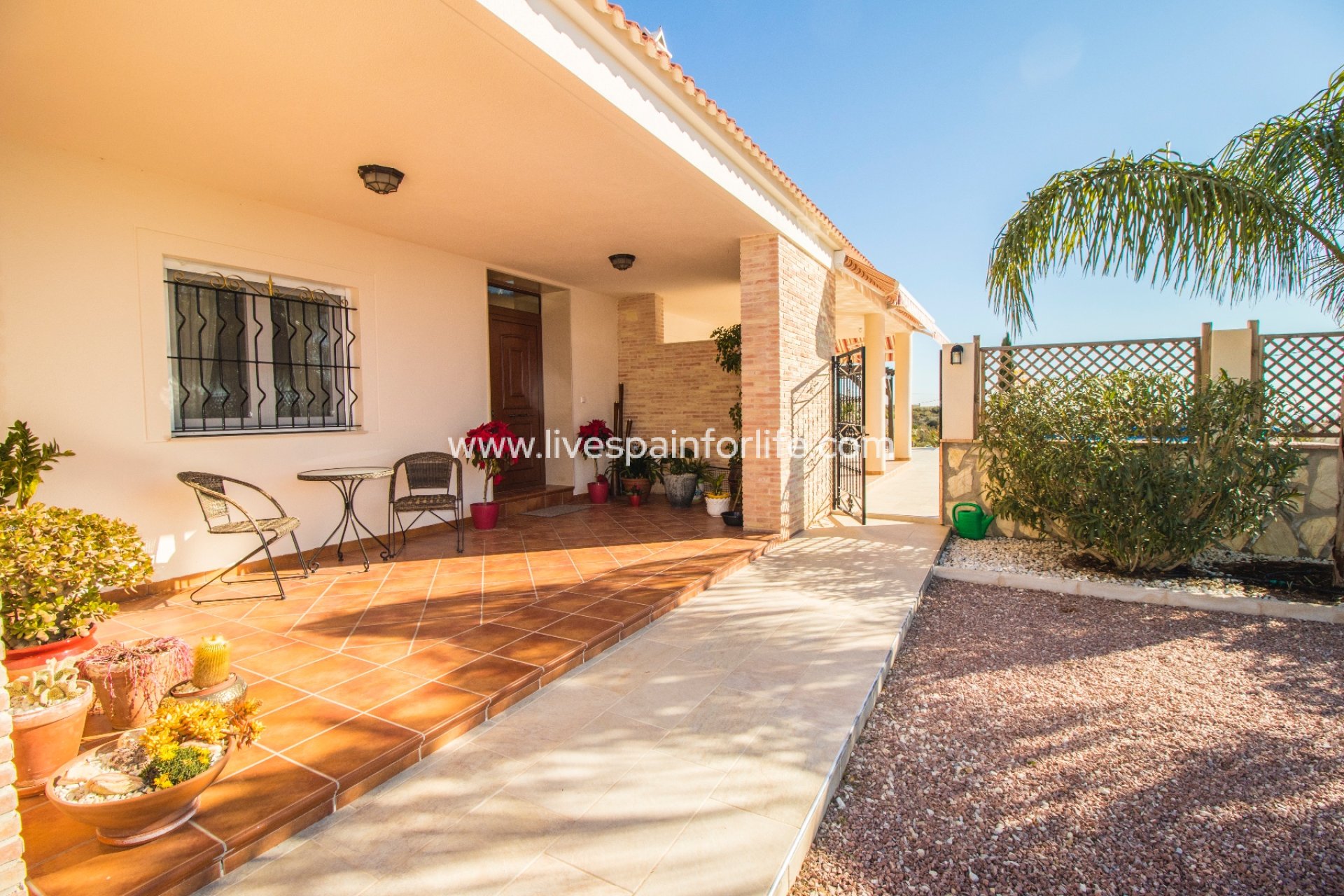 Resale - Country Property -
Albatera