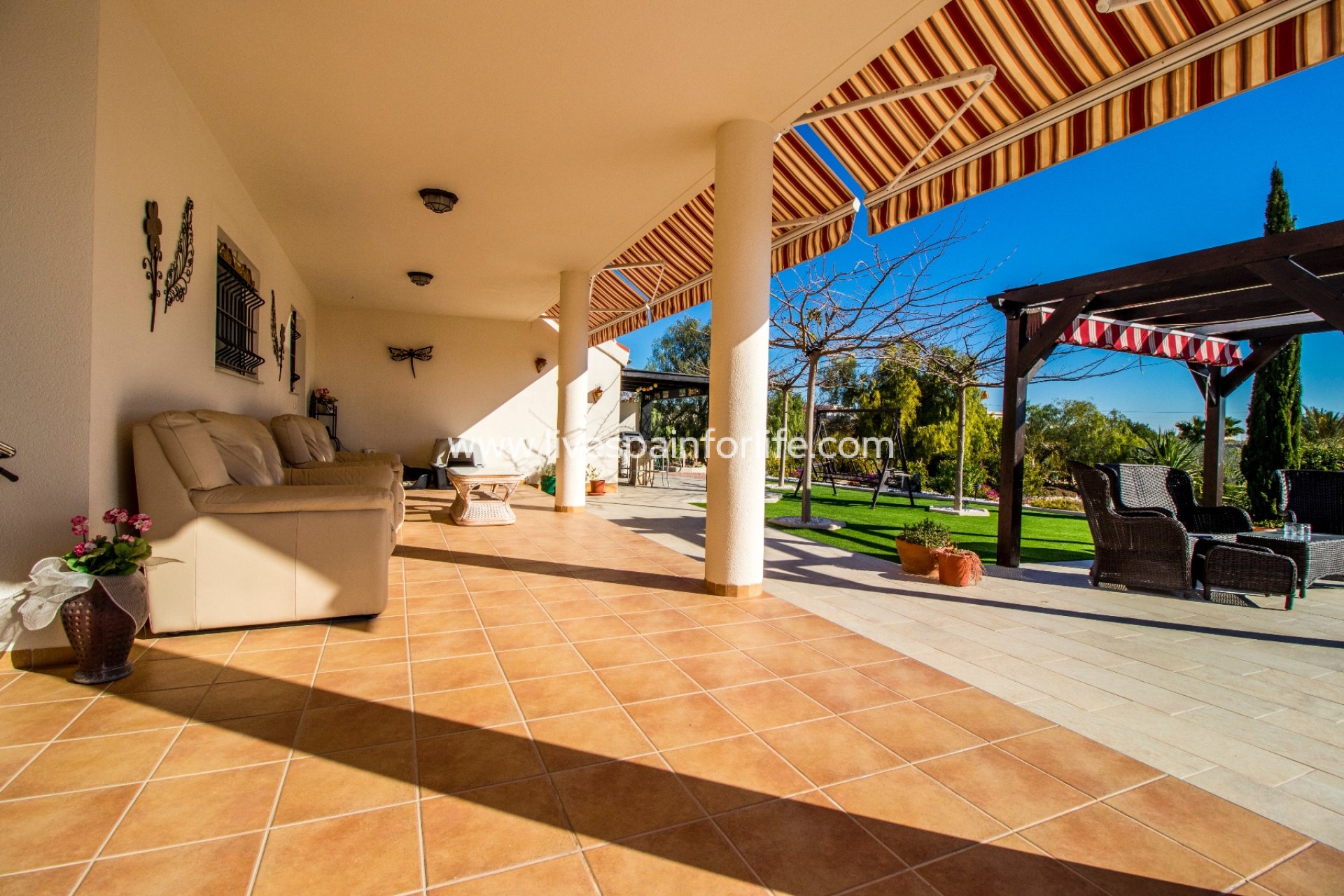 Resale - Country Property -
Albatera