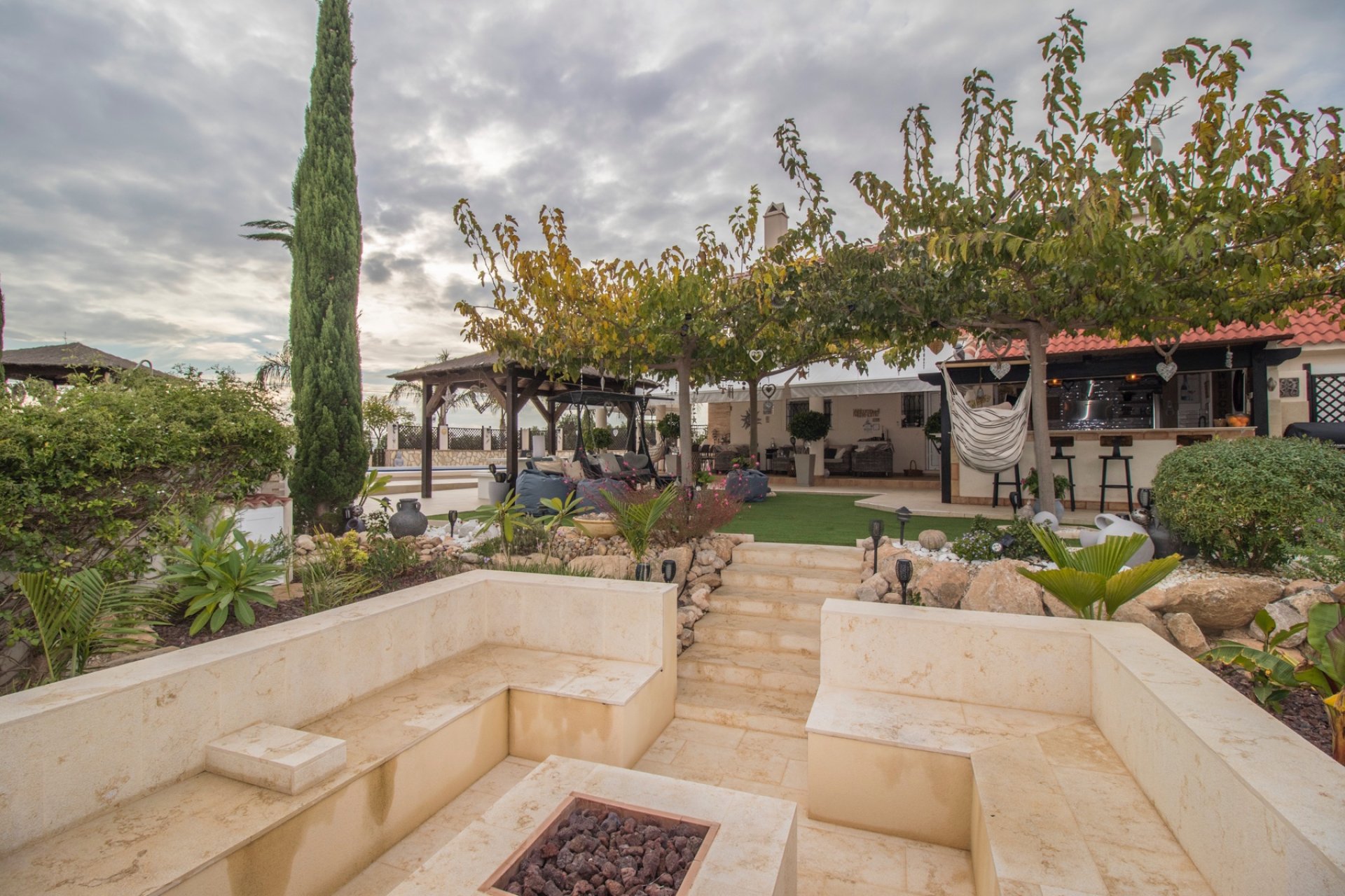 Resale - Country Property -
Albatera