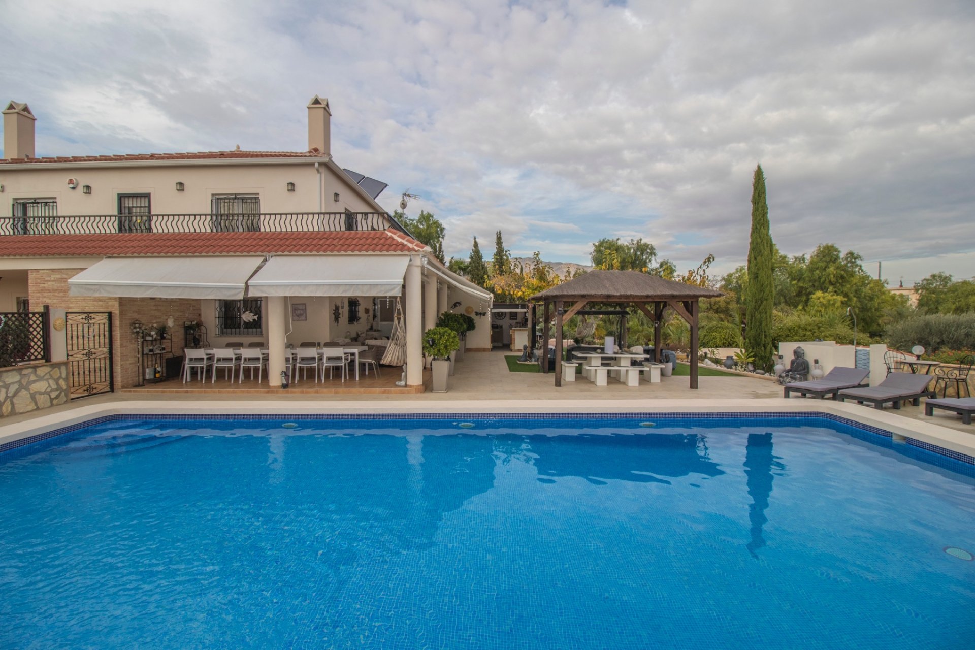 Resale - Country Property -
Albatera