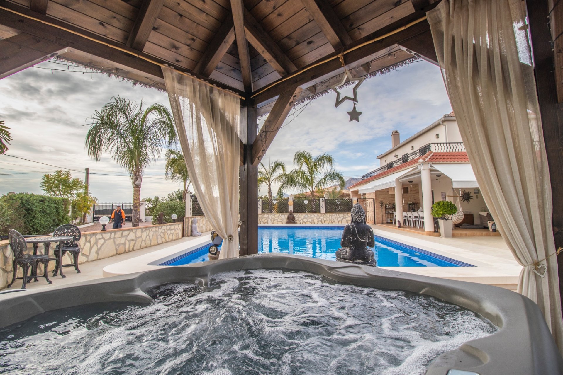 Resale - Country Property -
Albatera