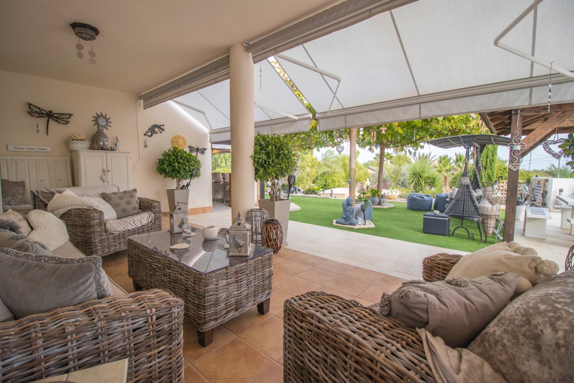 Resale - Country Property -
Albatera