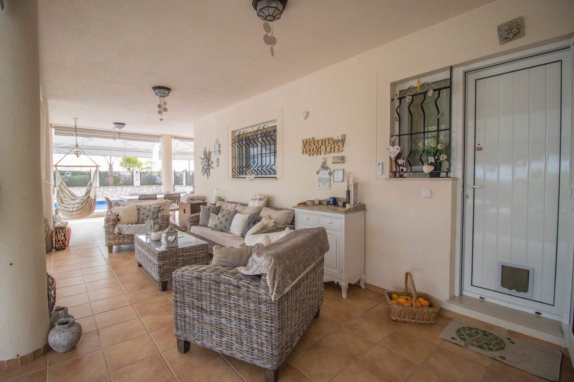 Resale - Country Property -
Albatera