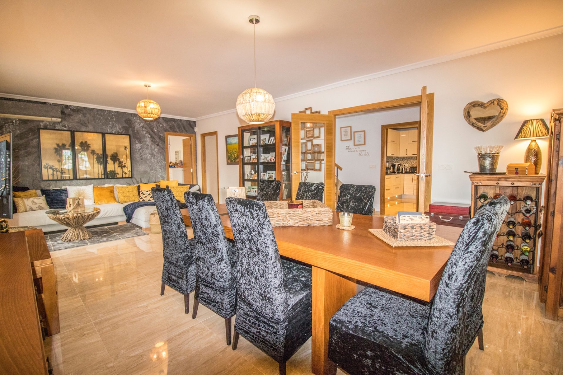 Resale - Country Property -
Albatera