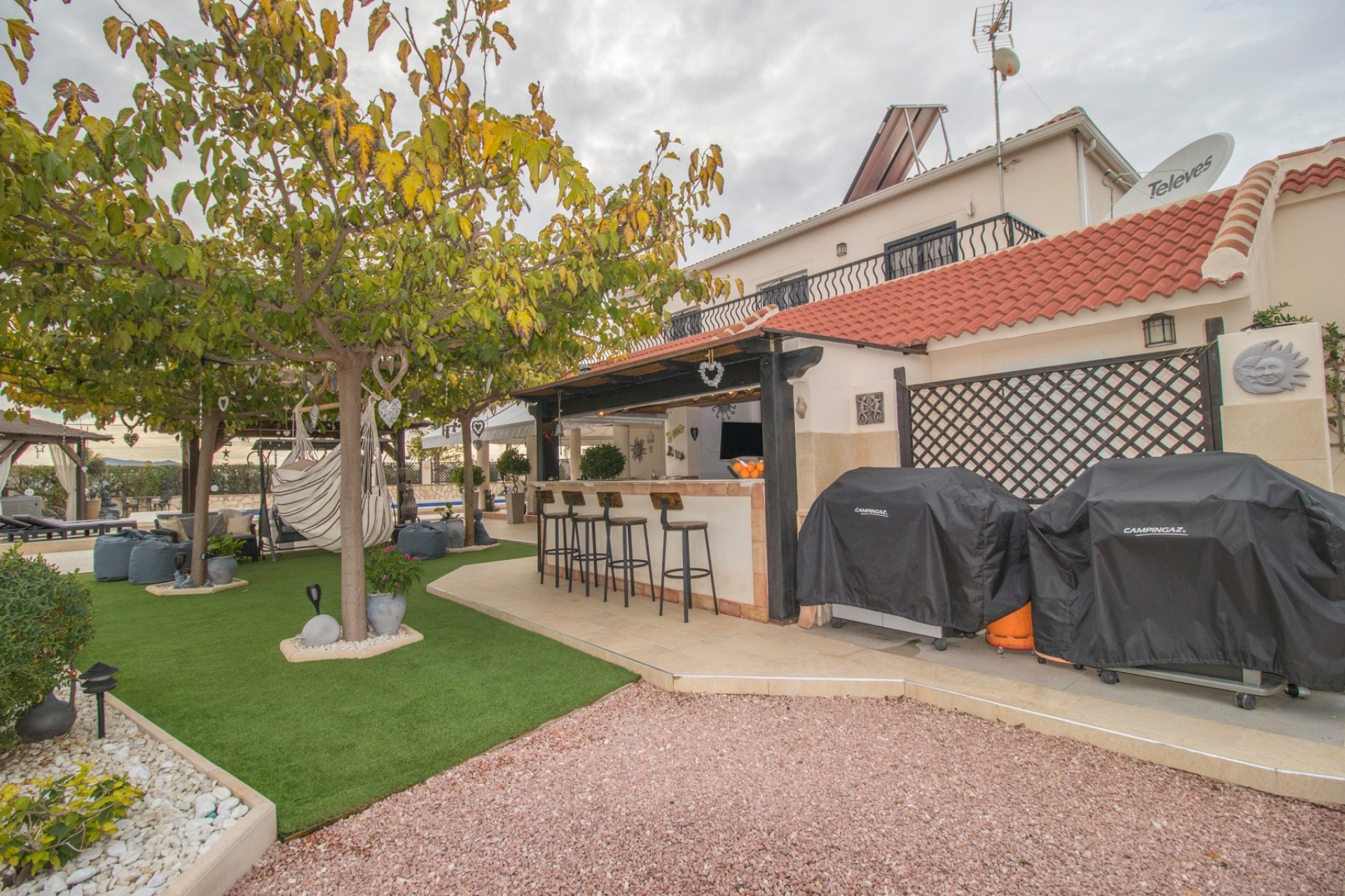 Resale - Country Property -
Albatera