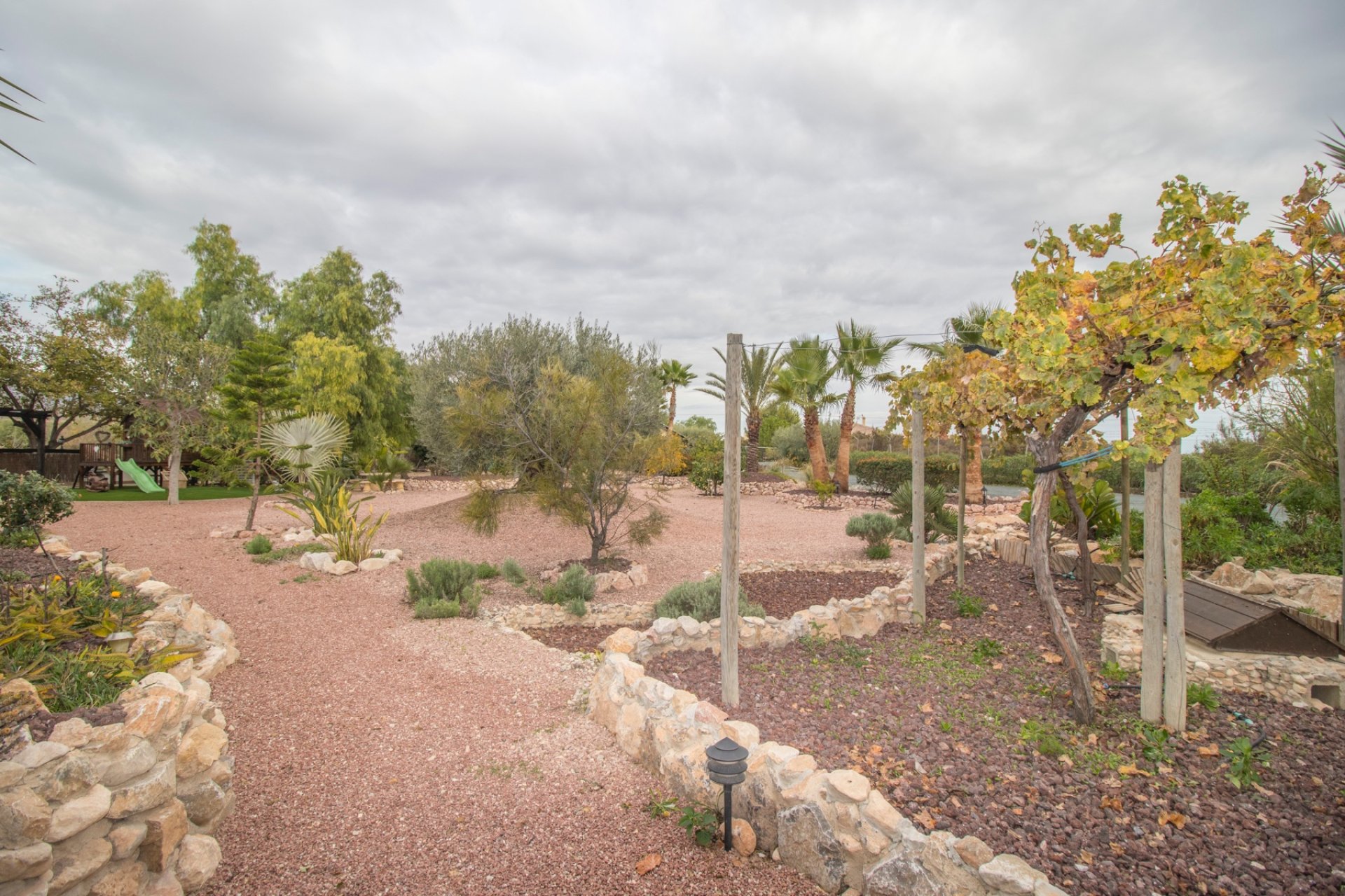 Resale - Country Property -
Albatera