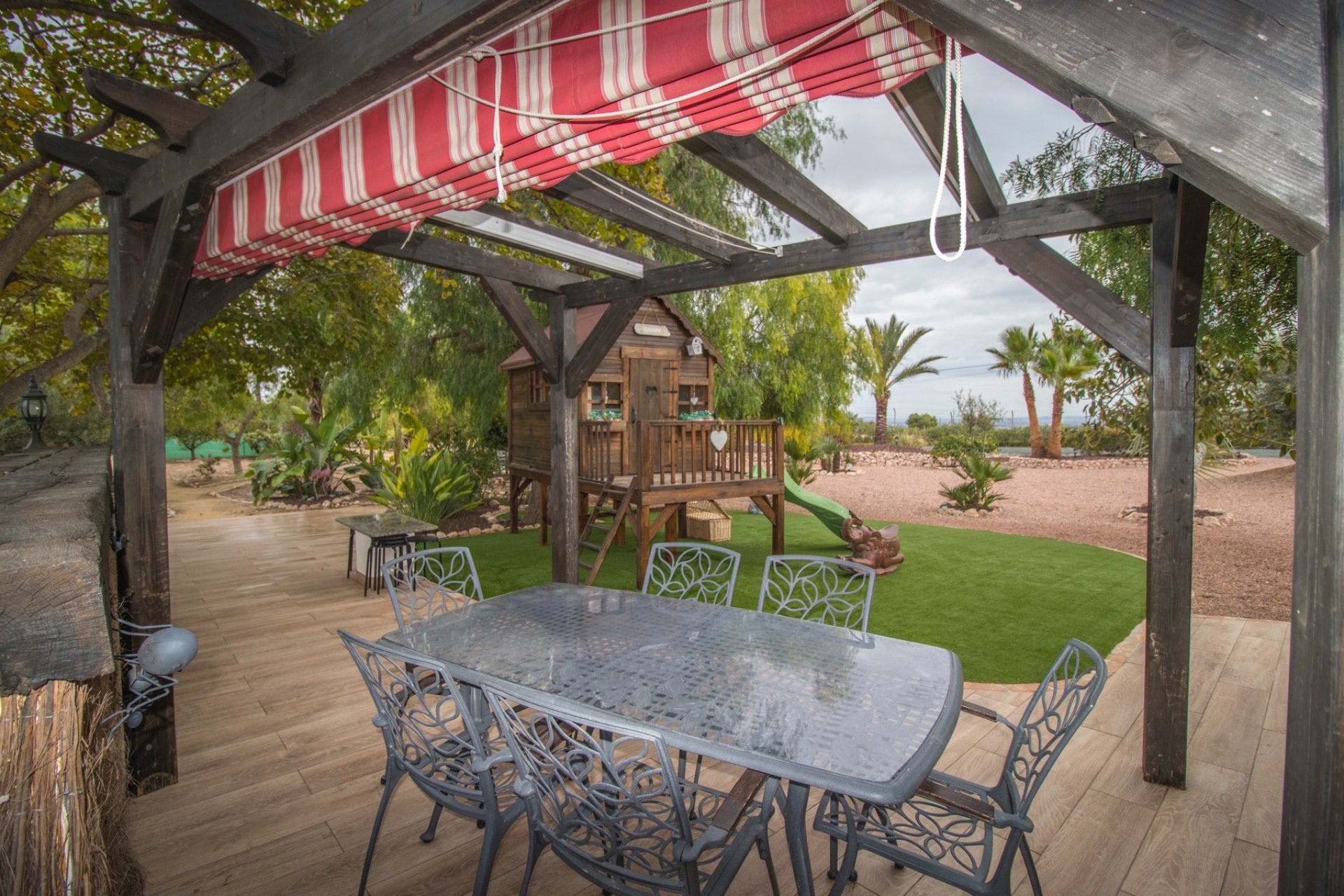 Resale - Country Property -
Albatera