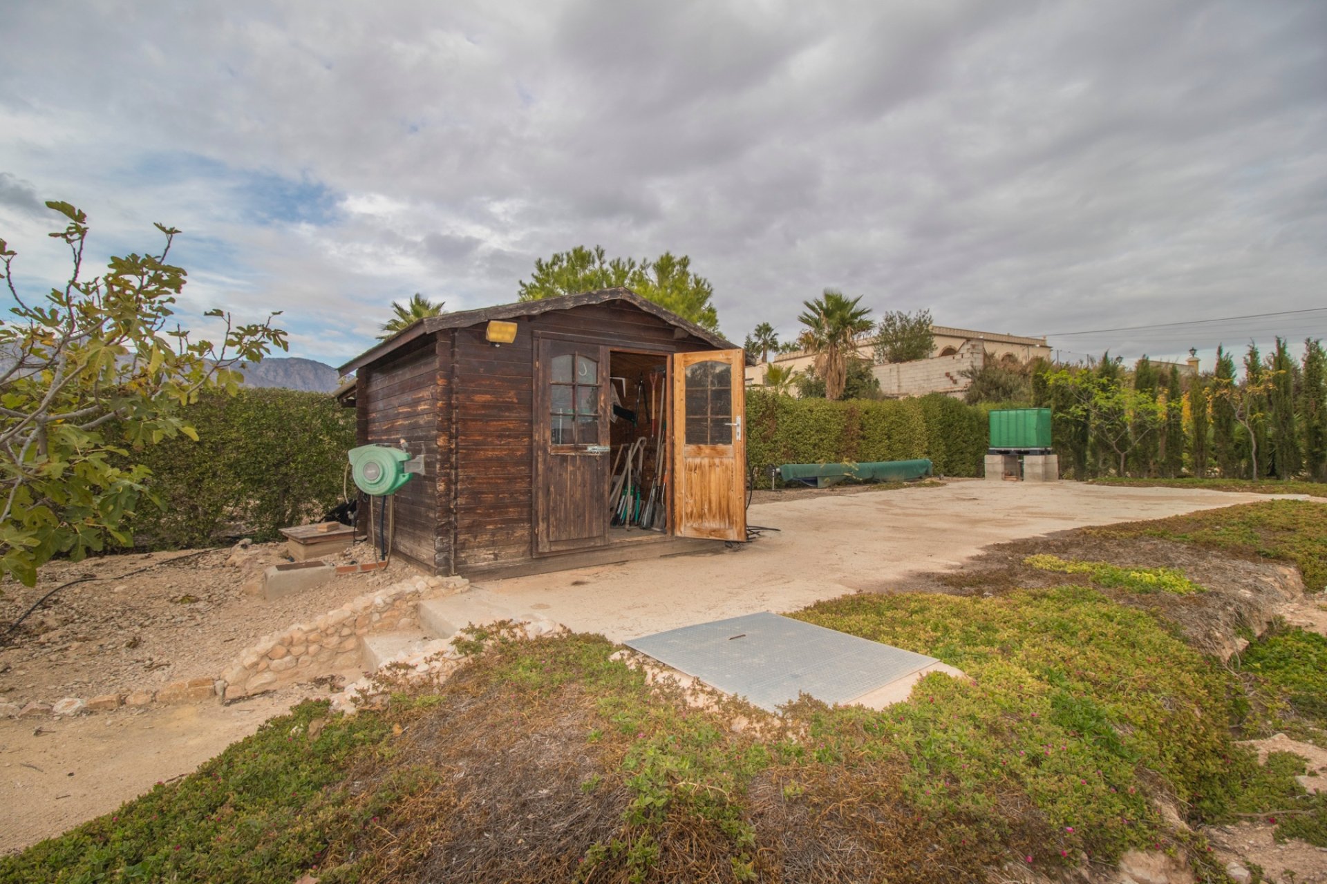 Resale - Country Property -
Albatera