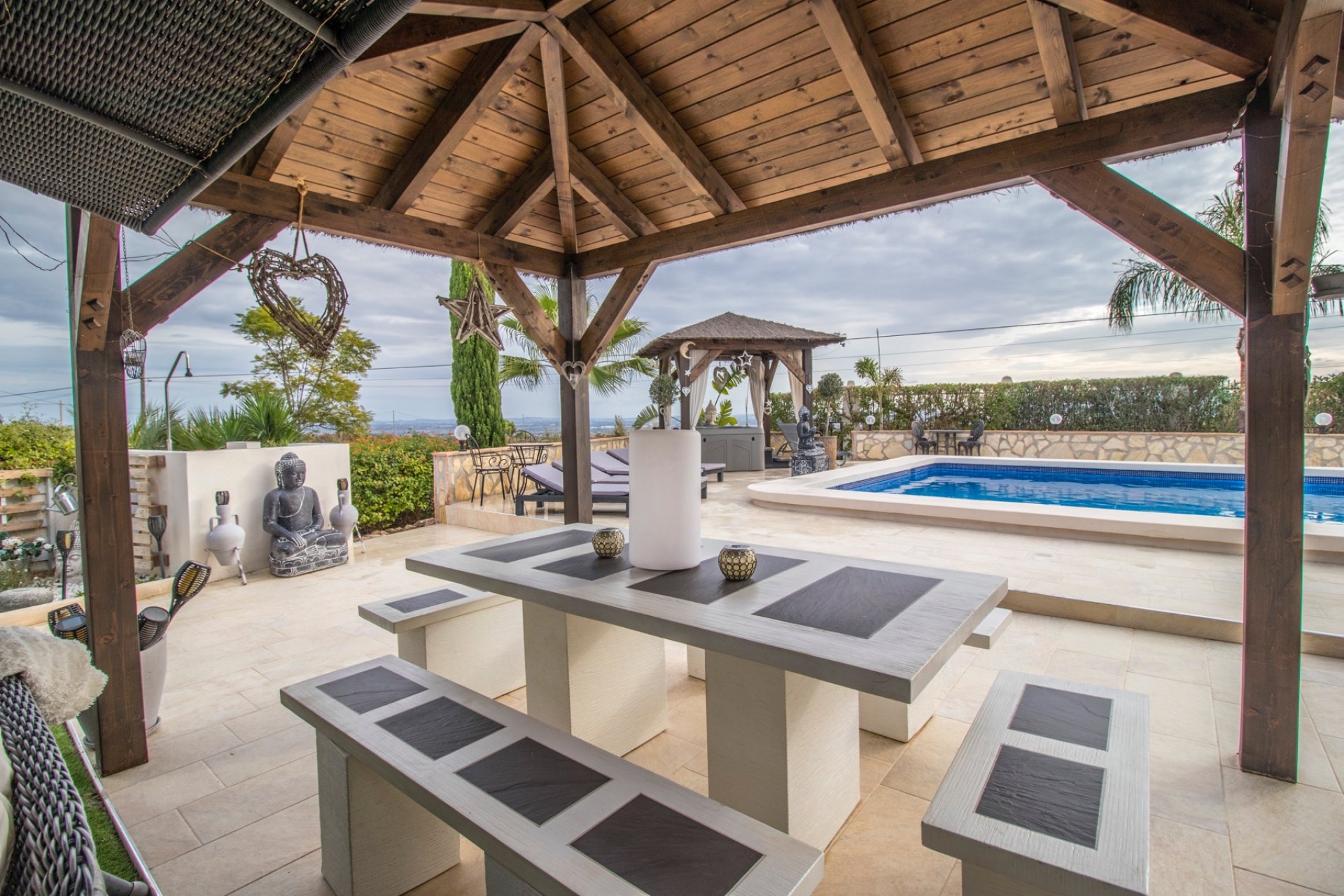 Resale - Country Property -
Albatera