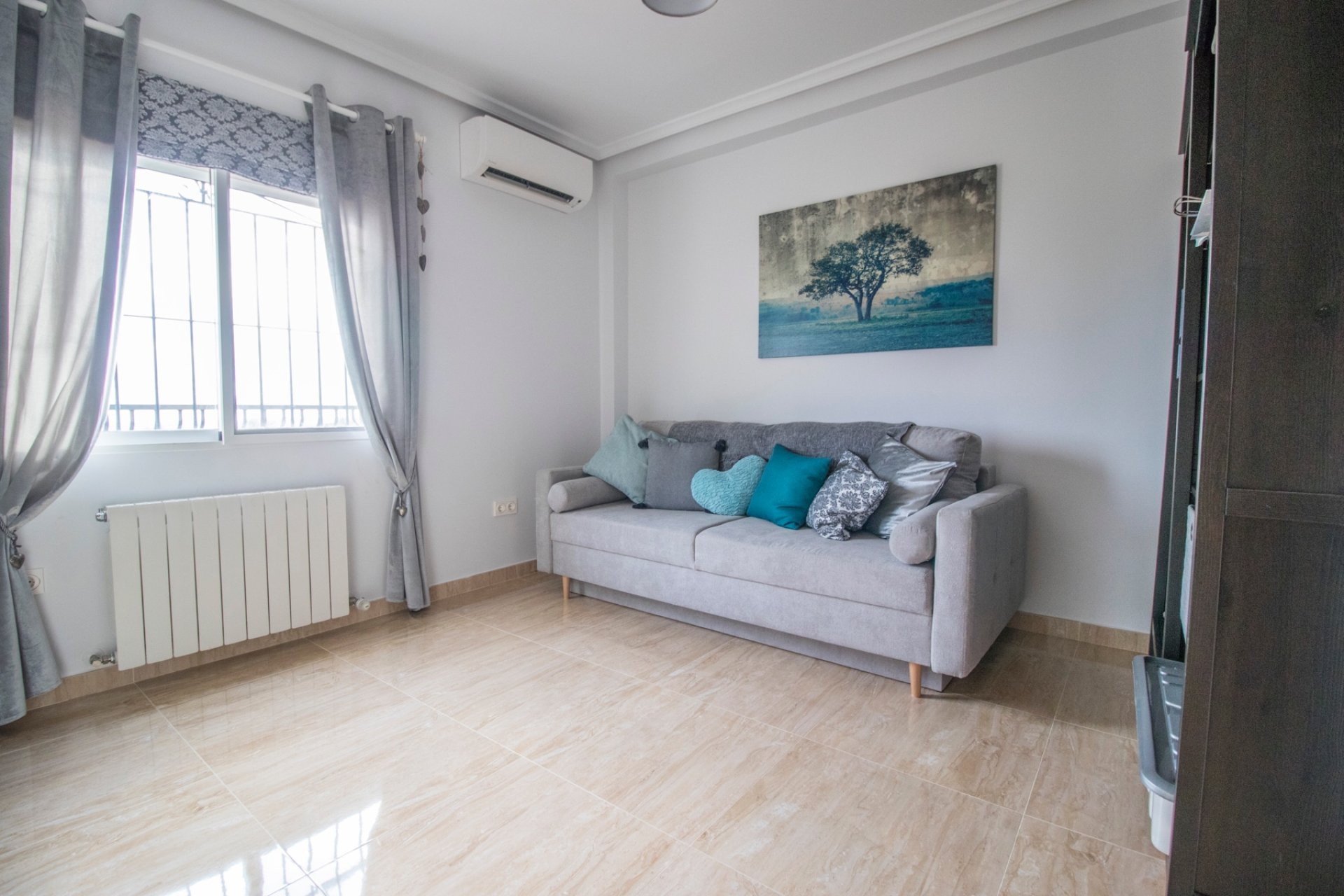 Resale - Country Property -
Albatera